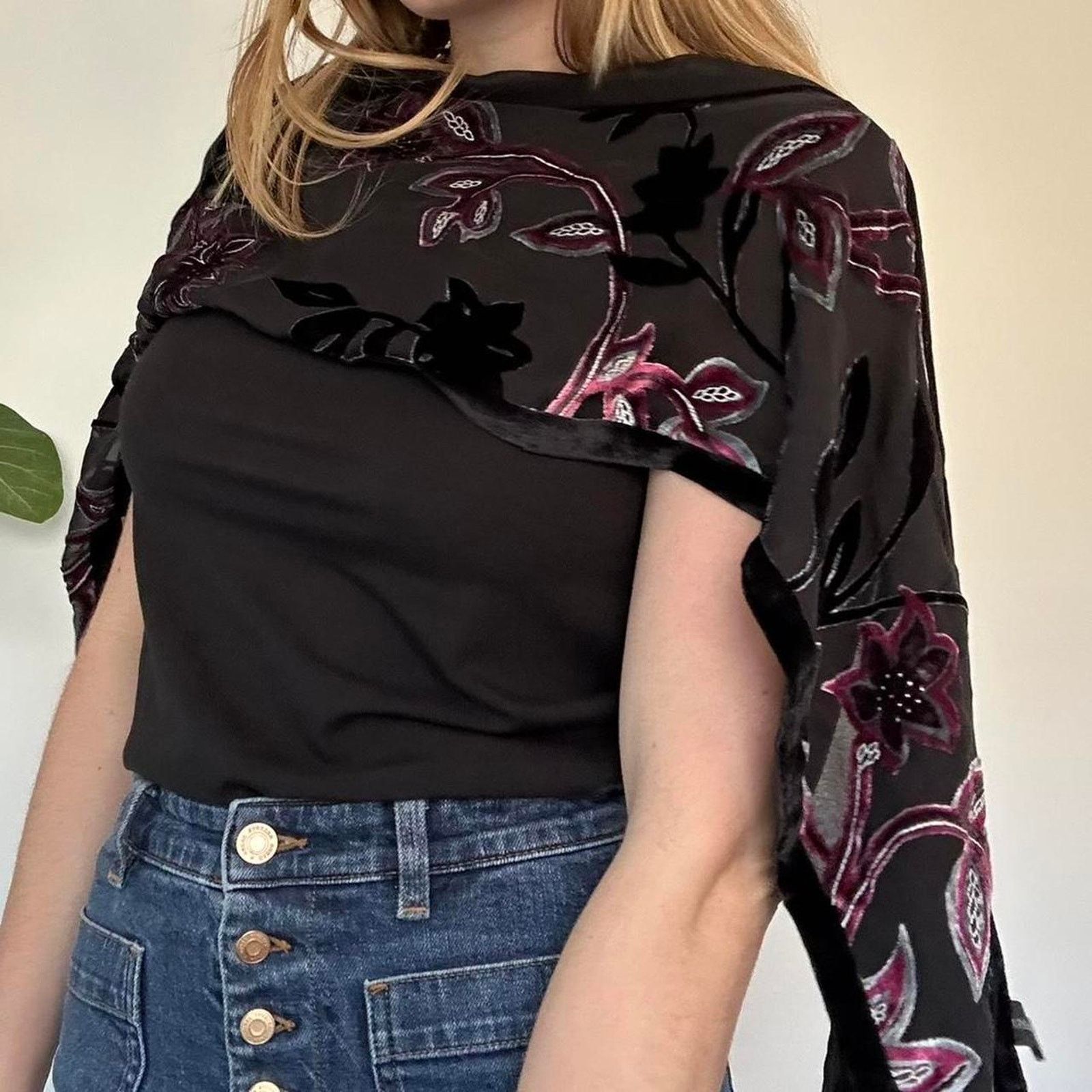 Other Vintage Silk and Velvet Scarf Size ONE SIZE - 3 Thumbnail