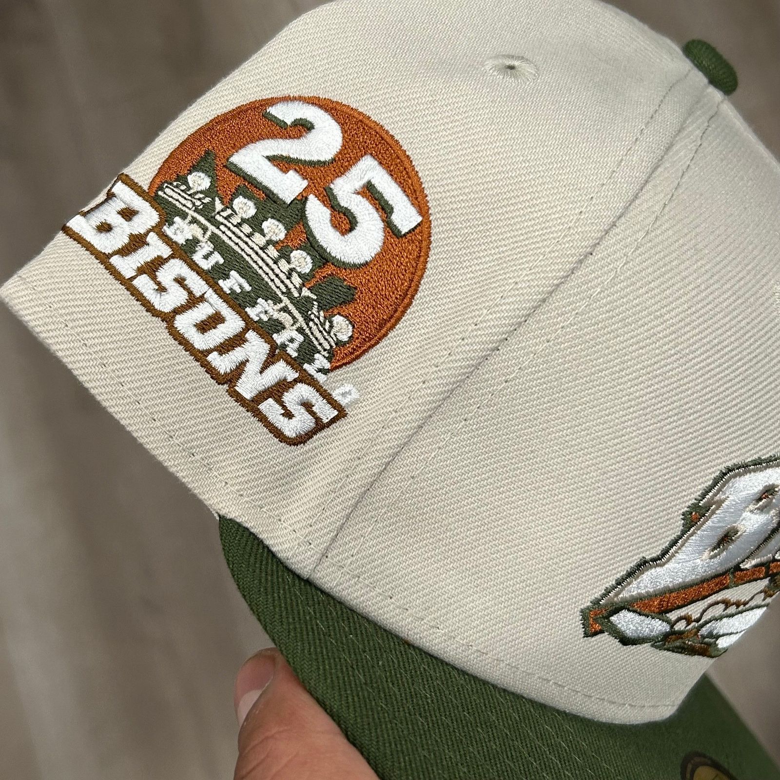 New Era New Era Buffalo Bisons fitted cap HAT Cream Olive Size 7 1/4 Size ONE SIZE - 4 Thumbnail