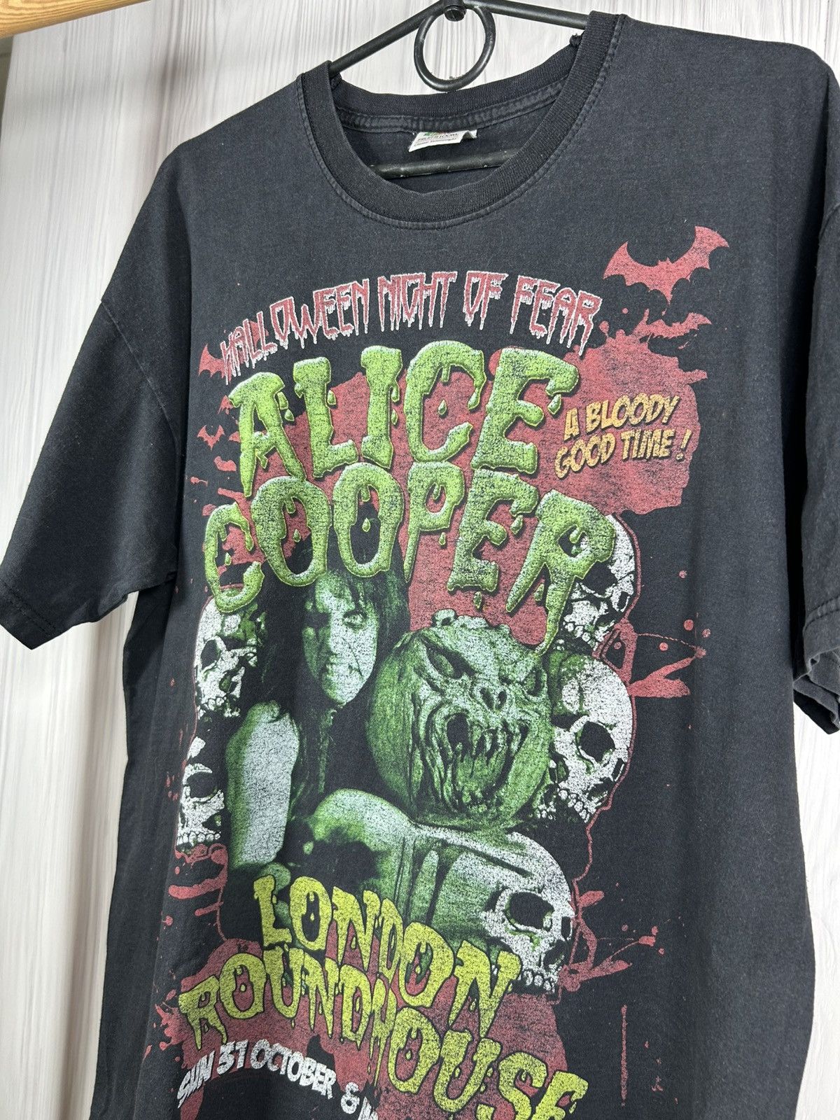 Band Tees Vintage Alice Cooper London Roundhouce Halloween Night Tee Size US L / EU 52-54 / 3 - 3 Thumbnail