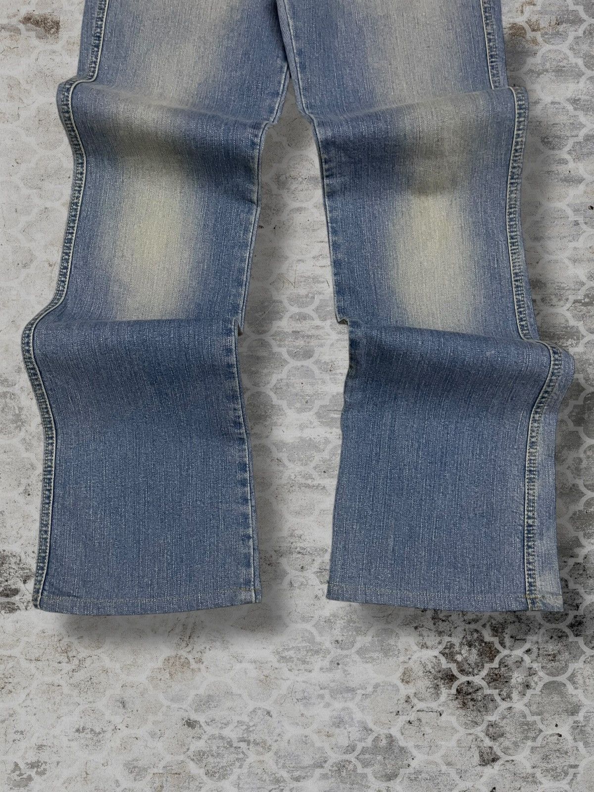 Diesel Vintage Authentic Designer Diesel Flared Blue Denim Size US 28 / EU 44 - 3 Thumbnail
