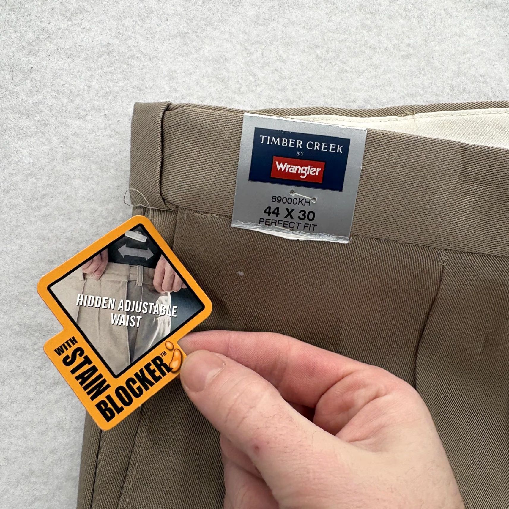 Wrangler Wrangler Timber Creek Perfect Fit Pants Mens 44x30 Beige Pleated Khaki Workwear Size US 44 / EU 60 - 3 Thumbnail
