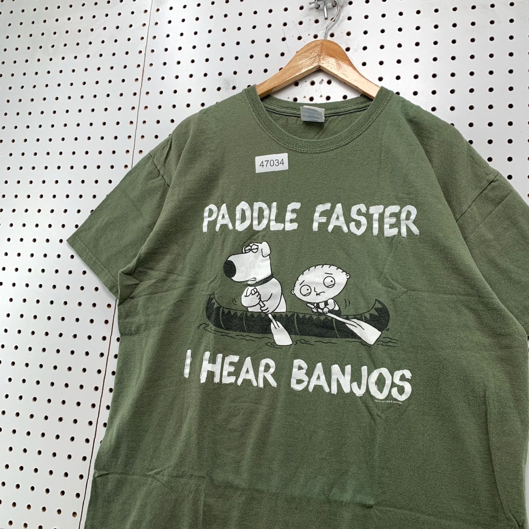 Gildan Family Guy Funny Shirt Mens XL Green Kayak Paddle Faster Cartoon Shirt Size US XL / EU 56 / 4 - 5 Thumbnail