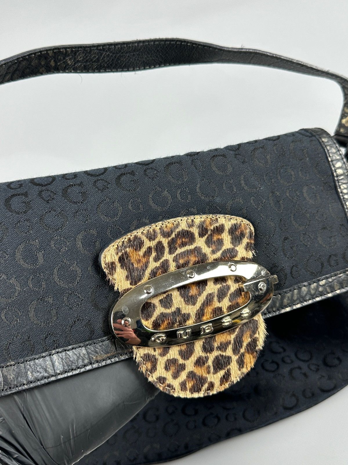 Guess Vintage Guess Y2K Monogram Leopard Print Shoulder Hobo Bag Size ONE SIZE - 19 Thumbnail