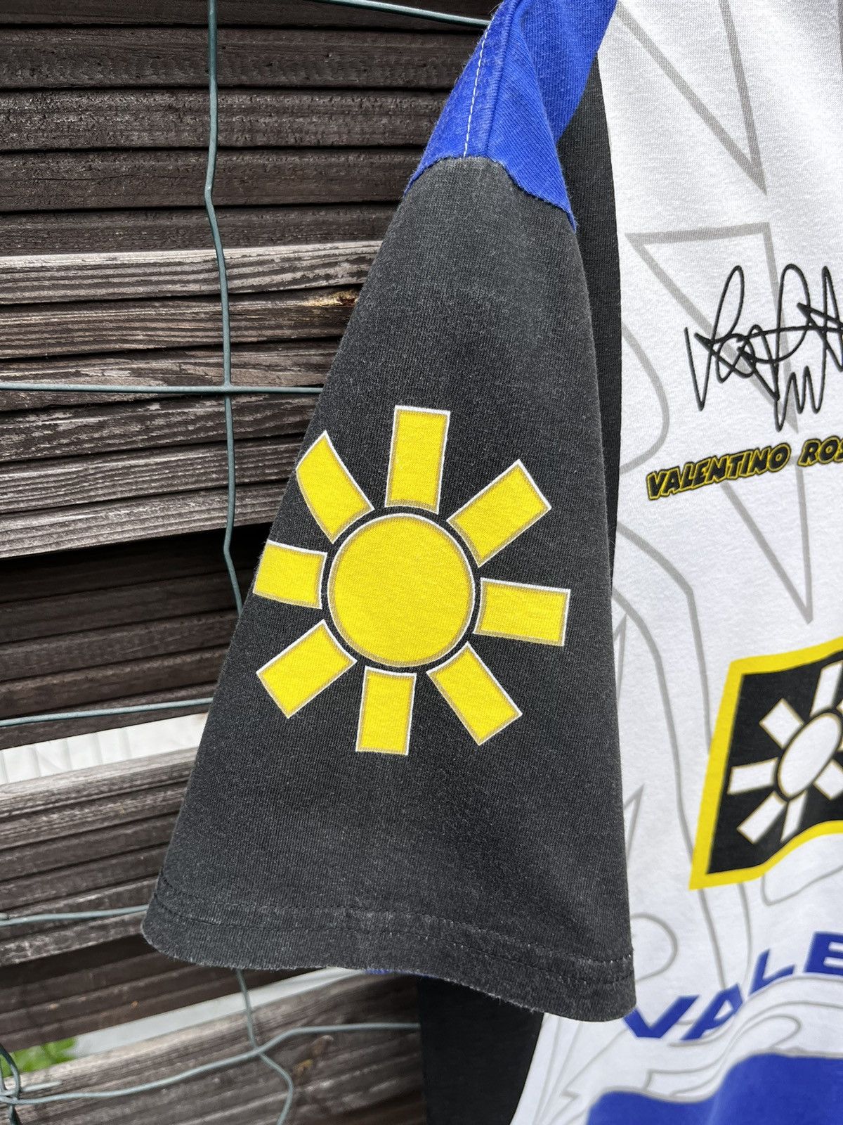 NASCAR 🏁 VALENTINO ROSSI 46 THE DOCTOR MOTO GP SUN AND MOON TEE Size US M / EU 48-50 / 2 - 8 Thumbnail