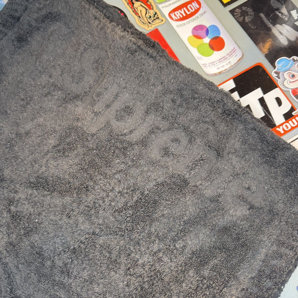 Supreme Supreme Terry Logo Short Black Medium SS18 Good Condition Size US 32 / EU 48 - 2 Thumbnail
