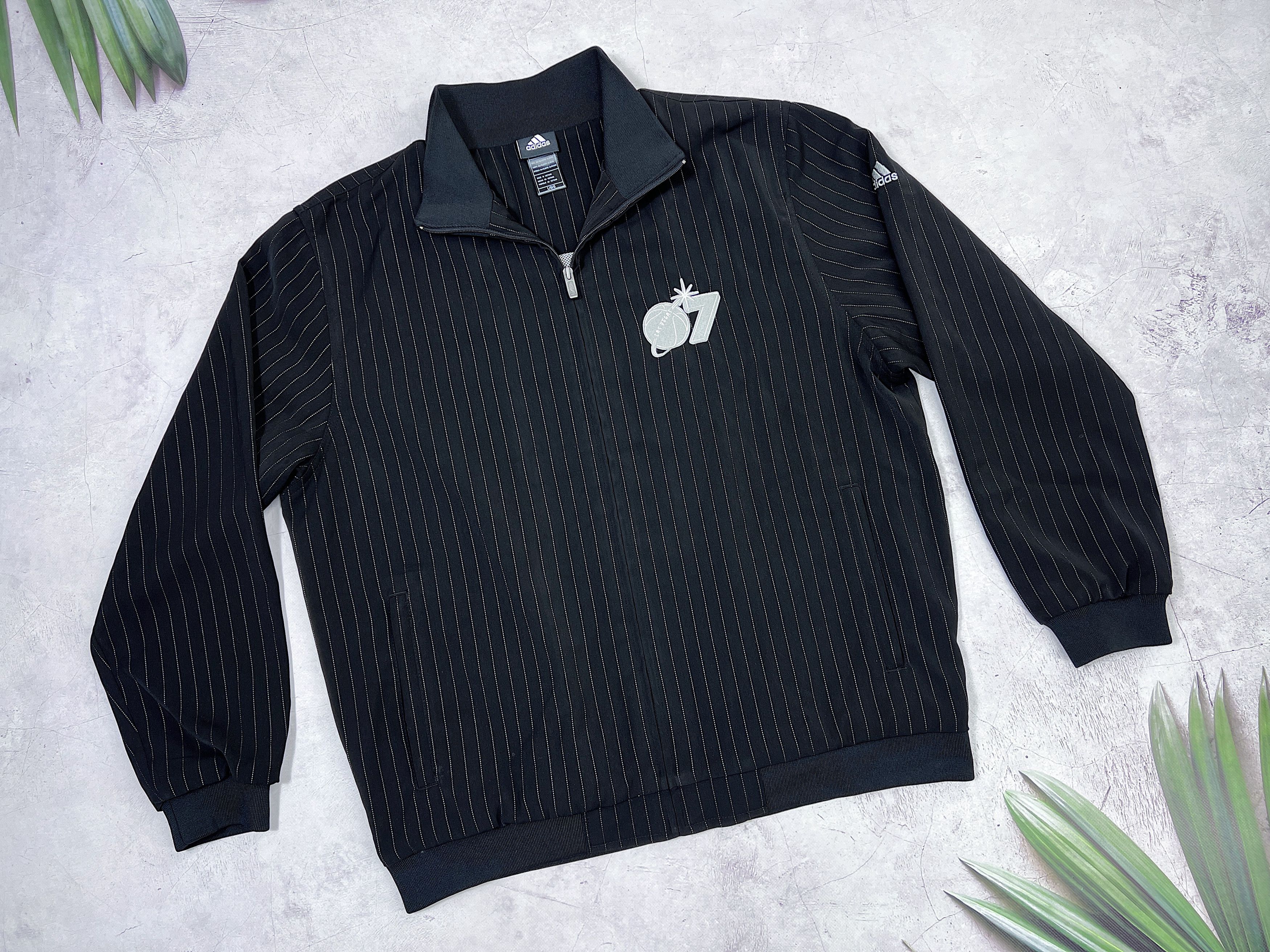 Adidas × NBA Y2K Adidas Track Jacket Las Vegas NBA Size US L / EU 52-54 / 3 - 14 Thumbnail