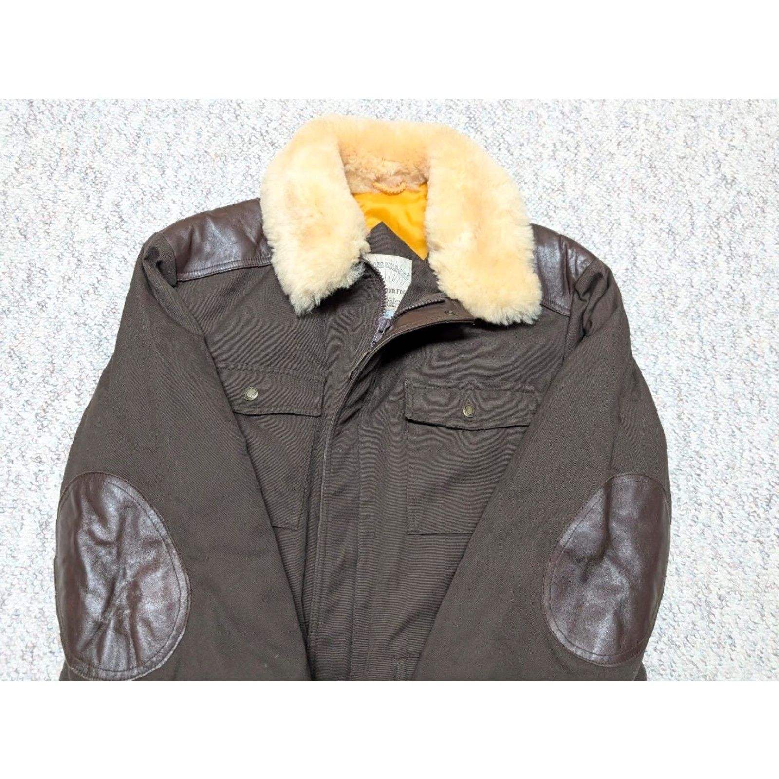 London Fog 1980s vintage SHEARLING brown PARKA MOUTON arctic London Fog Parka Coat Men M Leather Collar Wool Closure Button 42 in Chest 24" pit to pit Brown Size US M / EU 48-50 / 2 - 3 Thumbnail