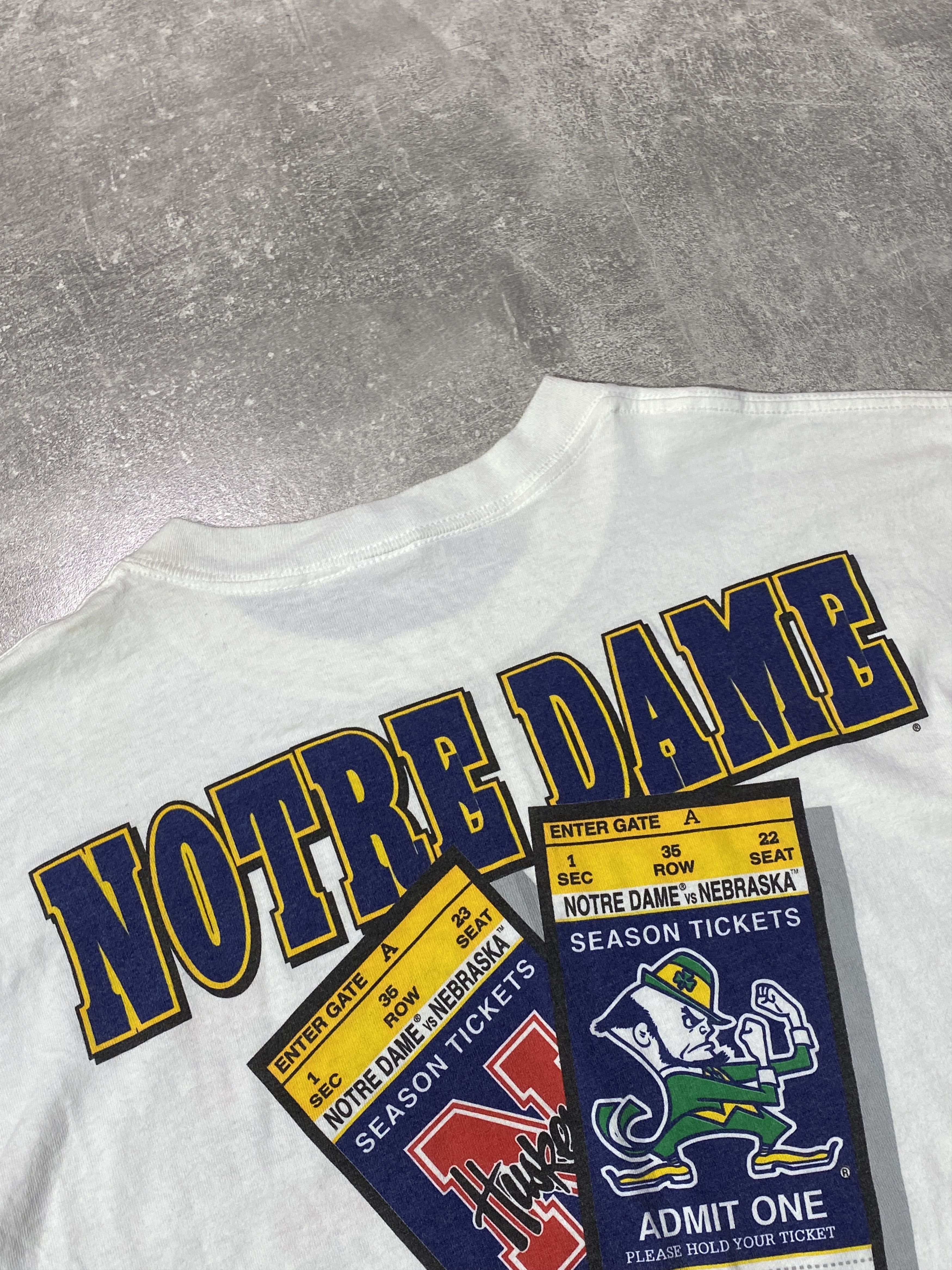 Vintage Vintage 00s Notre Dame vs Nebraska Made in USA T-shirt Size US L / EU 52-54 / 3 - 10 Thumbnail
