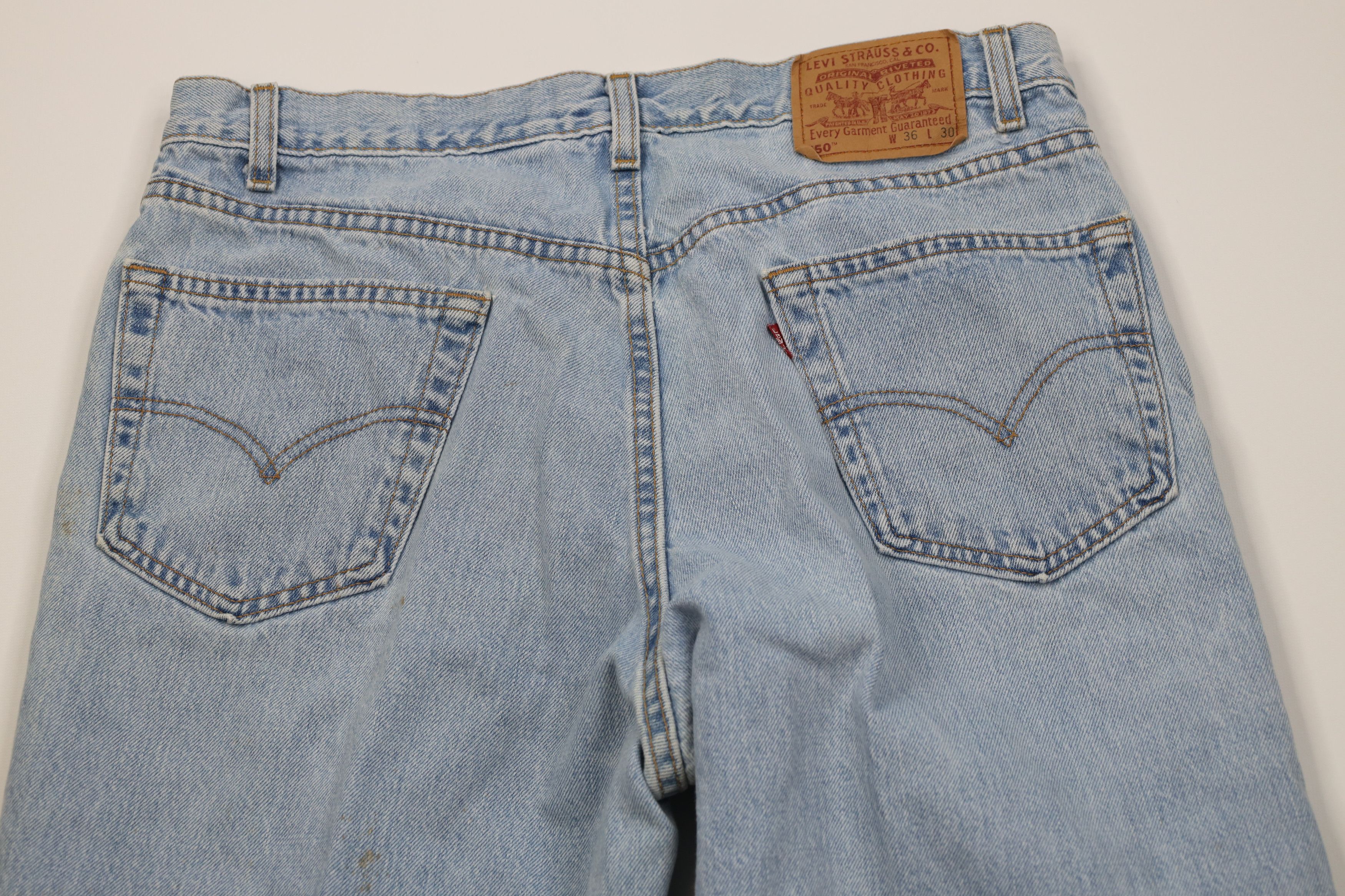 Levi's Vintage 90s Levis 550 Faded Relaxed Fit Denim Jeans Blue USA Size US 36 / EU 52 - 11 Thumbnail