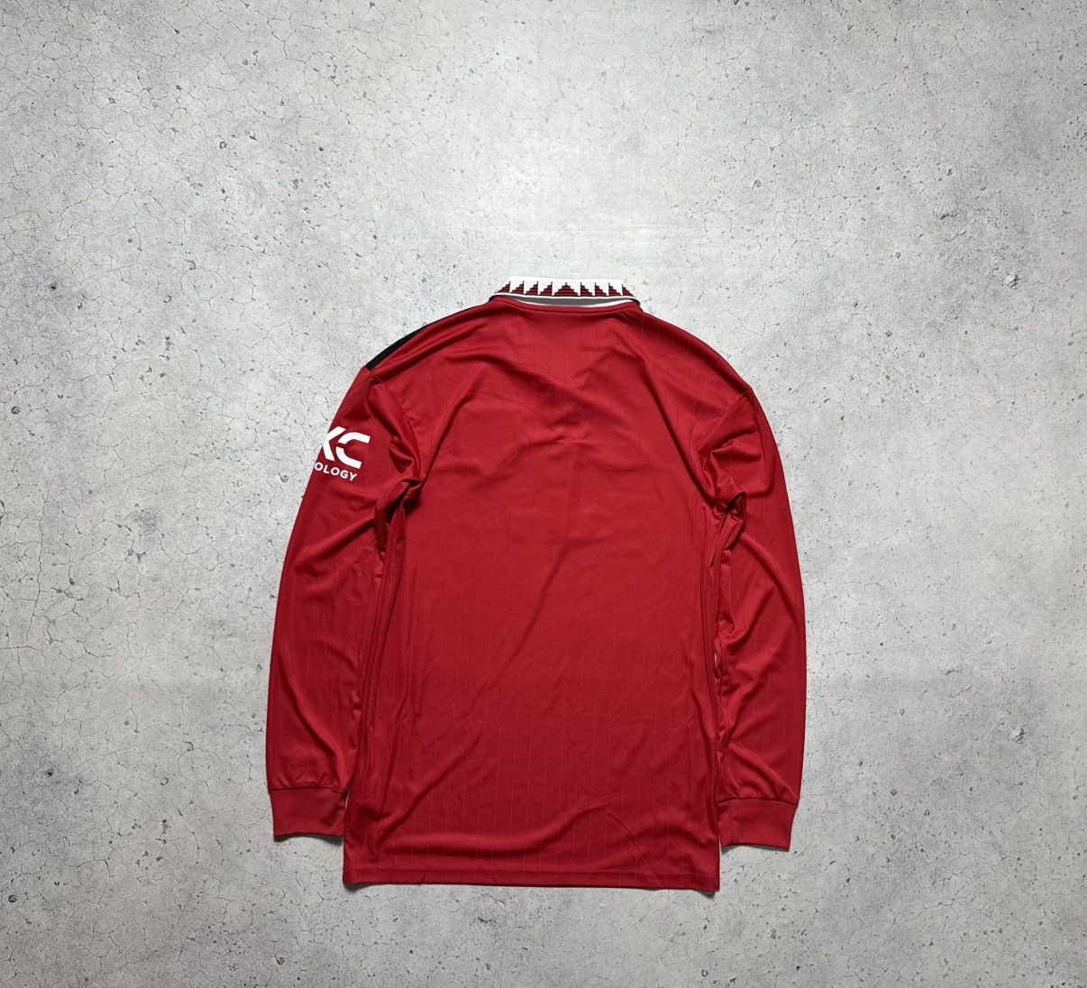 Adidas Adidas FC Manchester United Soccer Jersey Long Sleeve 2022 Size US S / EU 44-46 / 1 - 9 Thumbnail