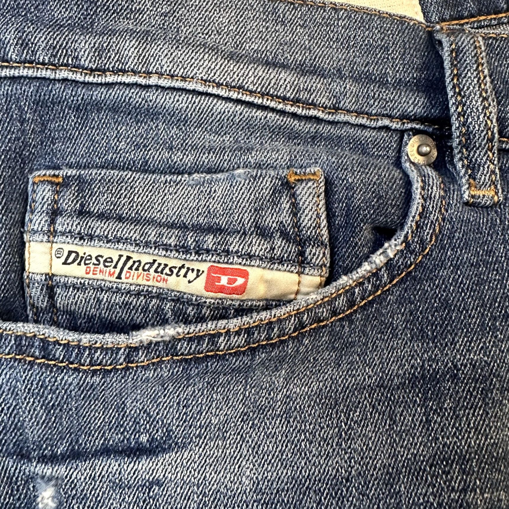 Diesel Diesel Tepphar-X Jeans Mens 32x31 Blue Slim Carrot Distress Button Fly Authntic Jeans Size US 32 / EU 48 - 3 Thumbnail