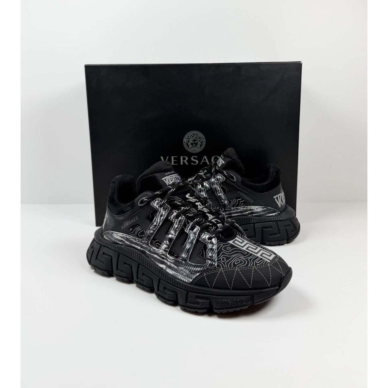 Versace Size 40EU/7US - Versace Trigreca Black Sneakers Size US 7 / EU 40 - 2 Thumbnail