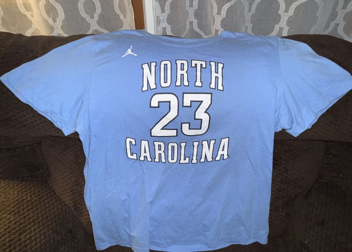 Nike Nike North Carolina 23 Michael Jordan UNC s/s t-shirt NEW! Size US XL / EU 56 / 4 - 1 Thumbnail