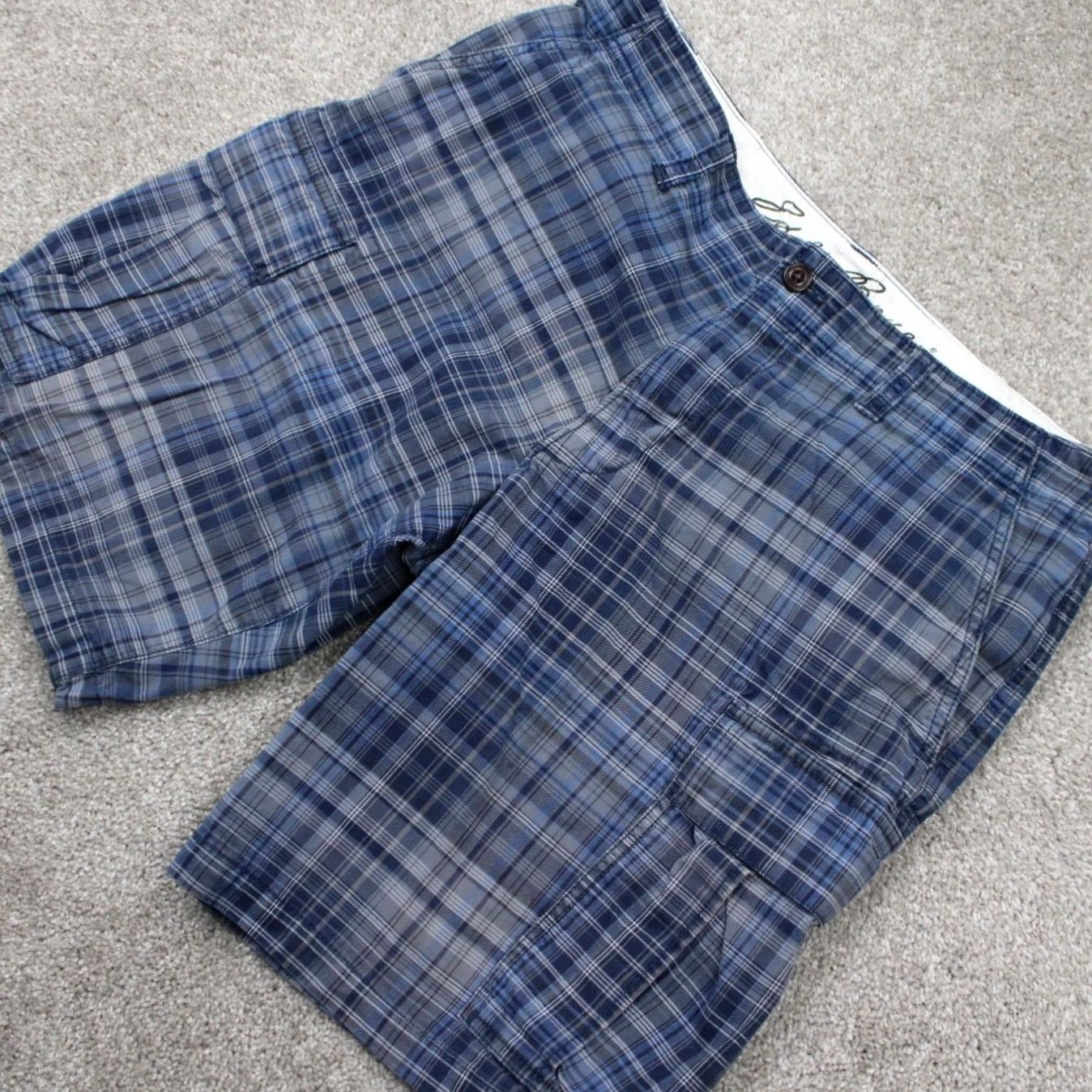 Eddie Bauer Eddie Bauer Shorts Mens 34 Blue Plaid Cargo Pocket Flat Front Chino 10" Inseam Size US 34 / EU 50 - 2 Thumbnail