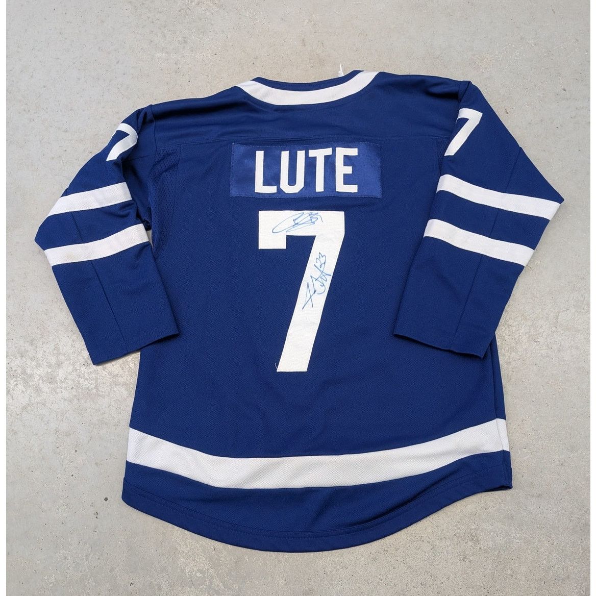 NHL Toronto Maple Leafs Hockey School Youth Jersey Signed Size US XL / EU 56 / 4 - 3 Thumbnail