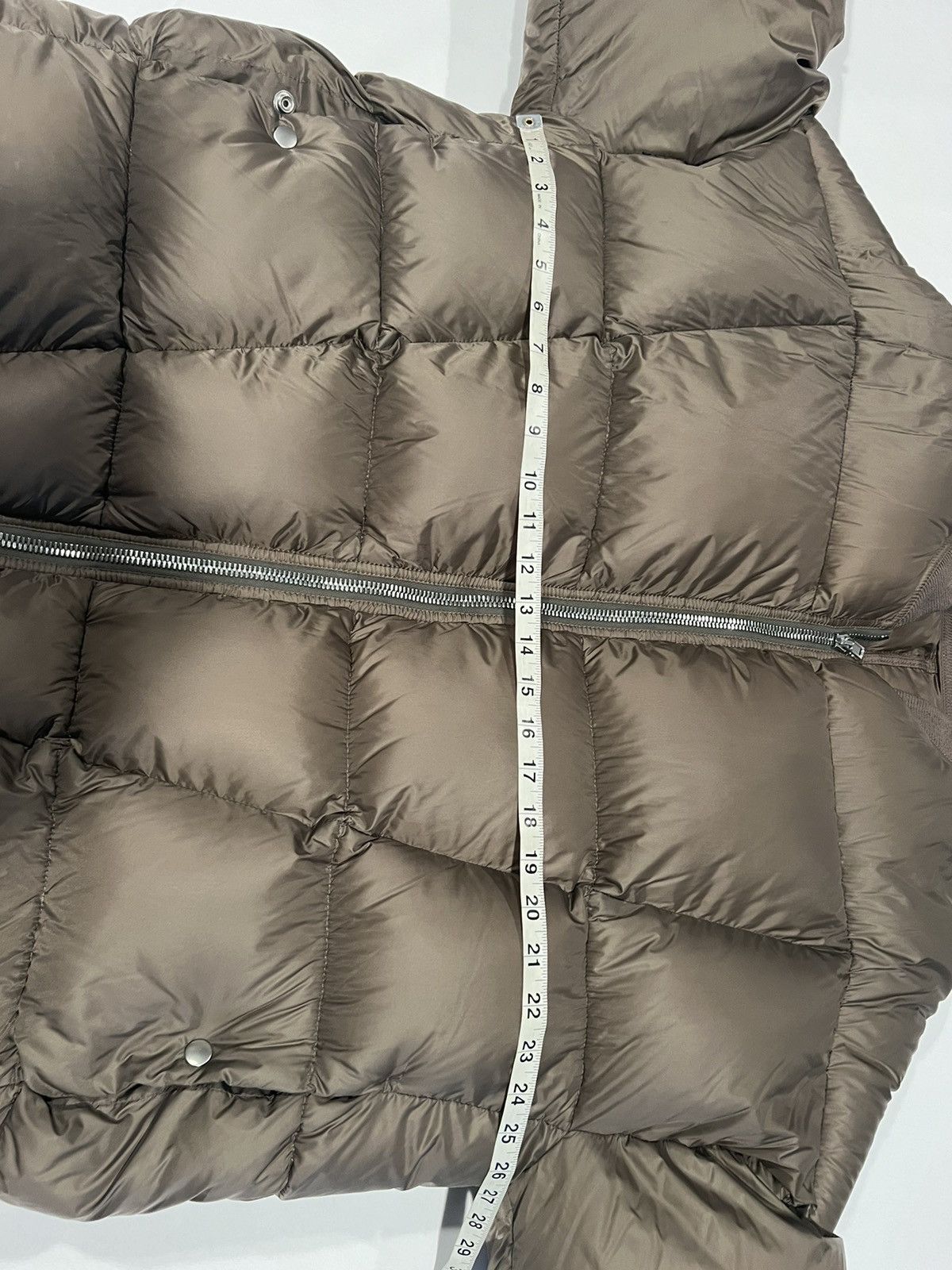Rick Owens Rick Owens oversized puffer jacket. 46/10/XL. $2800 Size US XL / EU 56 / 4 - 4 Thumbnail