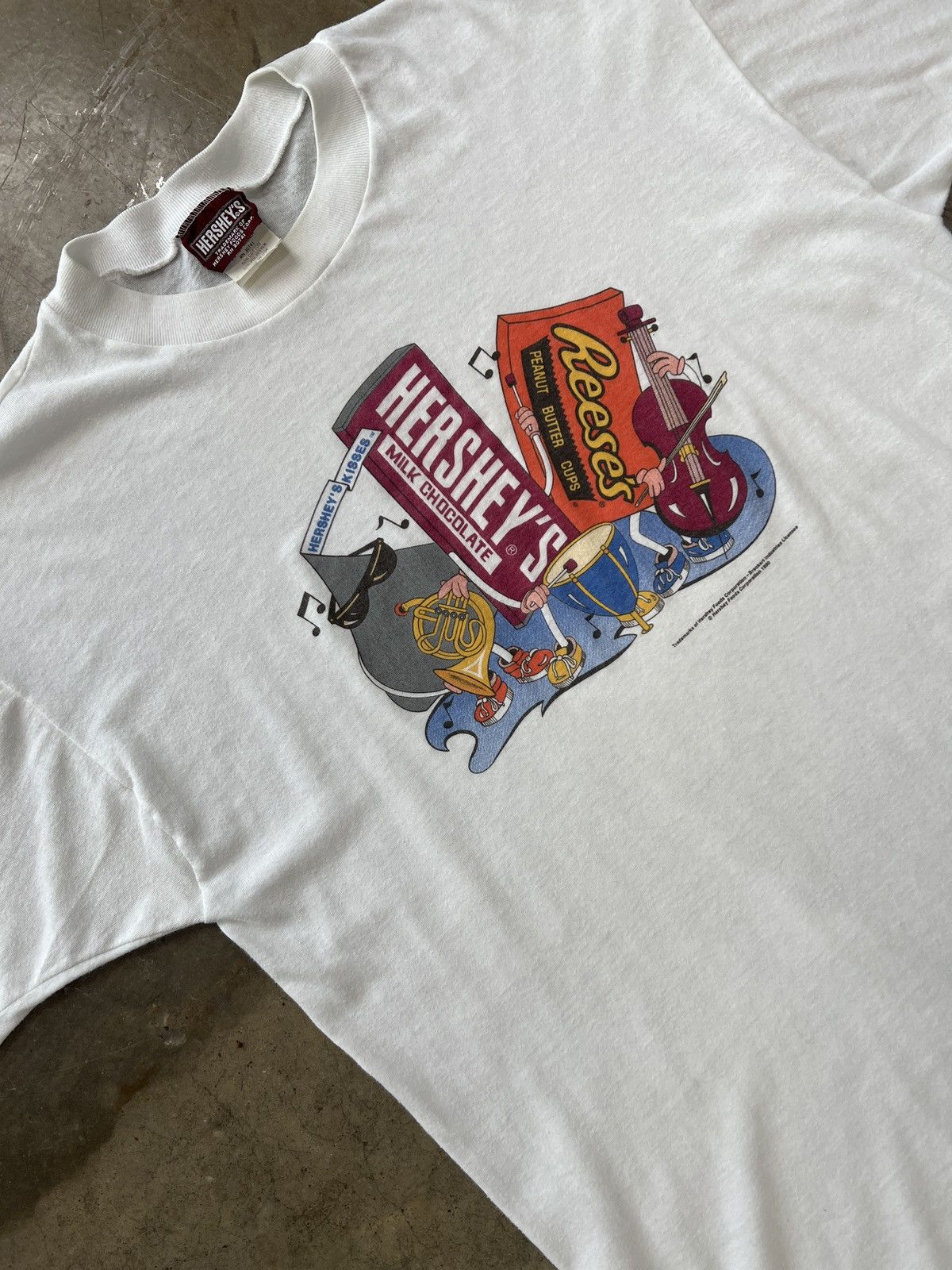 Vintage Vintage 1980's Hershey Hershey Products Band Tee Sz. XL Size US XL / EU 56 / 4 - 1 Thumbnail