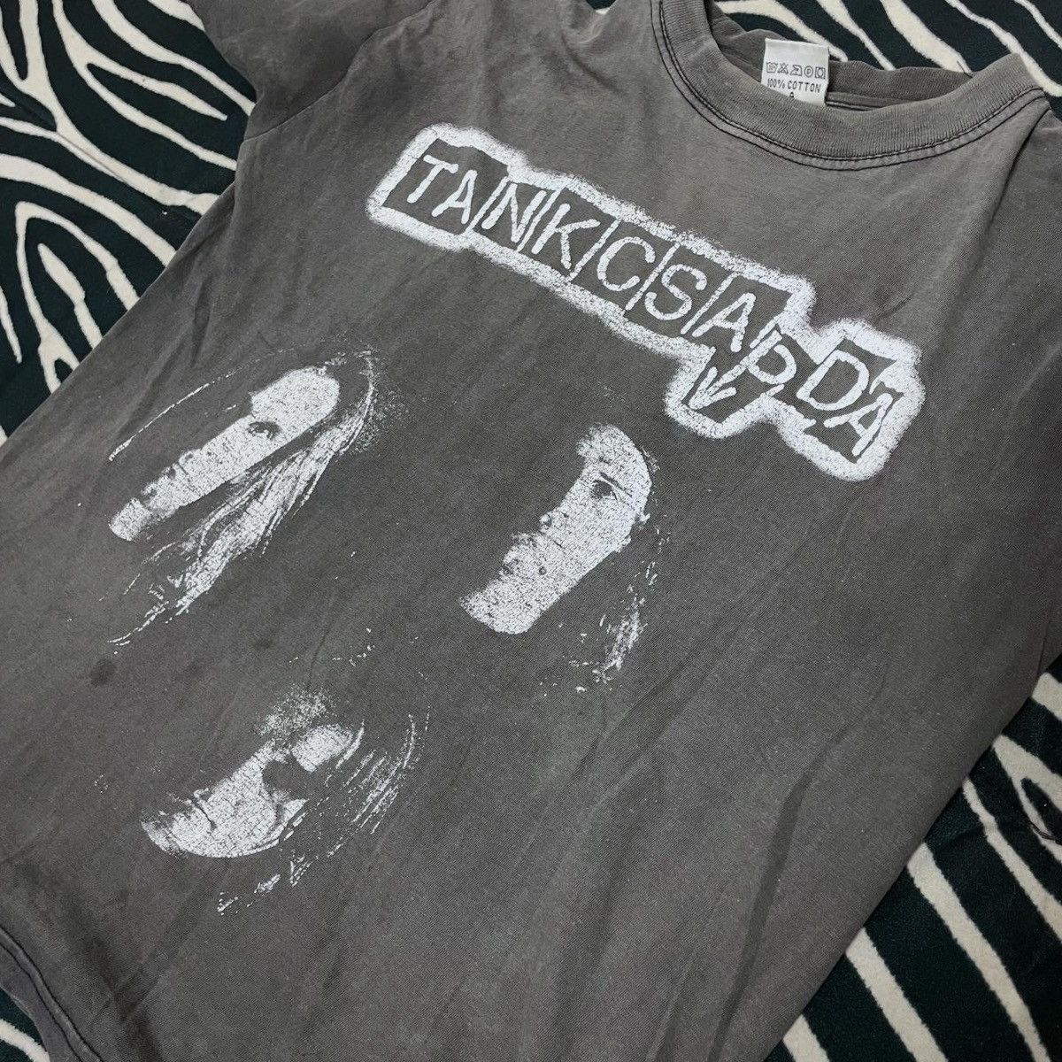 Band Tees Vintage t-shirt tee washed black Tankcsapda band y2k Size US M / EU 48-50 / 2 - 4 Thumbnail