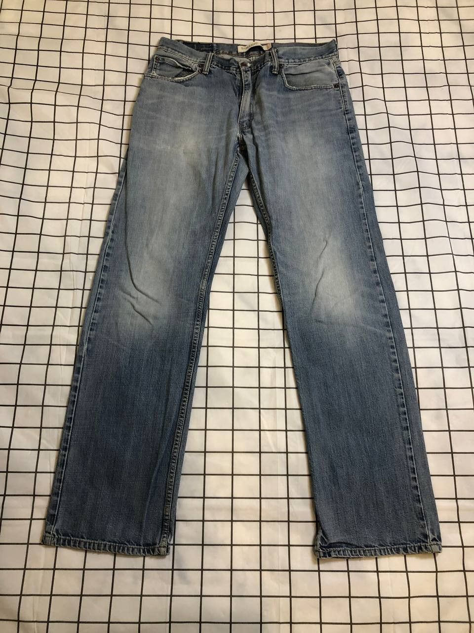 Levi's Levi's Men's 505 Standard Bootcut Fit Jean Size US 34 / EU 50 - 1 Thumbnail