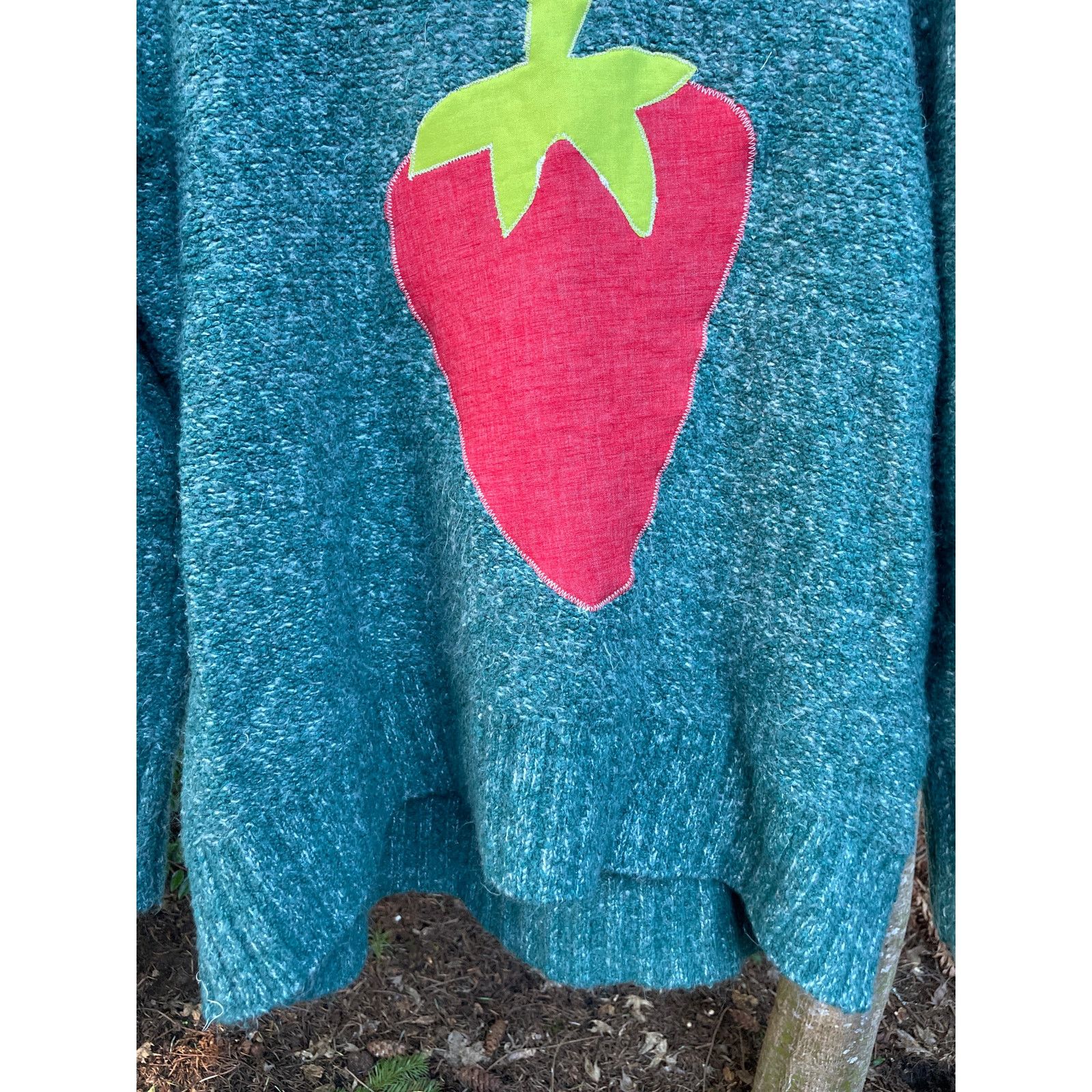 Handmade Small Upcycled Blue Knit Strawberry Applique Sweater Size S / US 4 / IT 40 - 4 Thumbnail