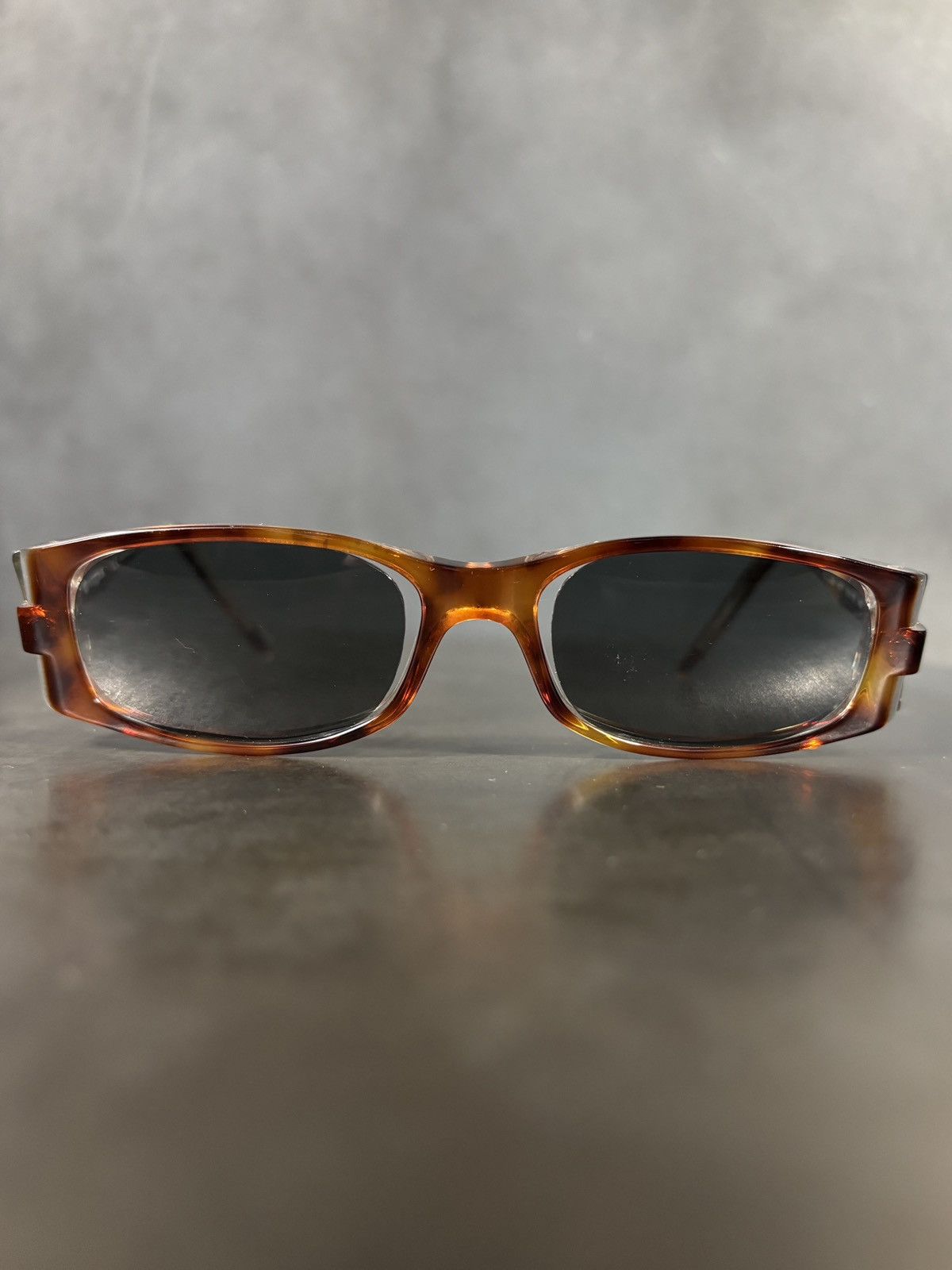Vogue Vintage Vogue Sunglasses Y2K Petite Office Siren Bayonetta Size ONE SIZE - 4 Thumbnail