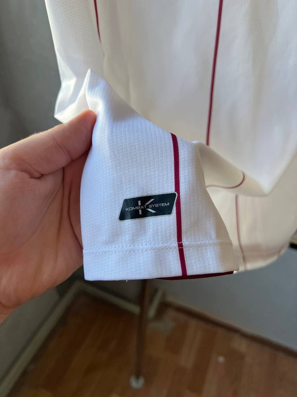 Kappa 2021/22 ASTON VILLA AWAY SOCCER JERSEY FOOTBALL SHIRT SIZE S Size US S / EU 44-46 / 1 - 6 Thumbnail