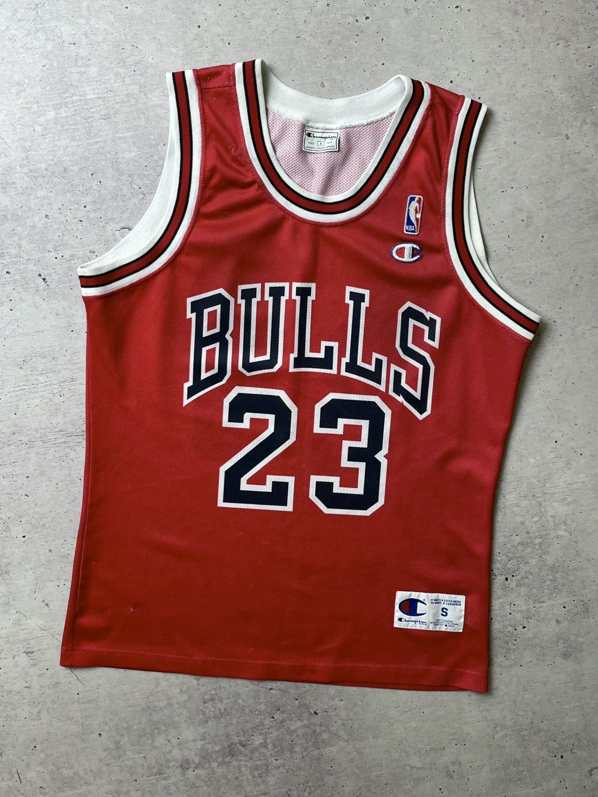 Champion Vintage Champion Chicago Bulls Michael Jordan 23 Jersey Size US S / EU 44-46 / 1 - 1 Thumbnail