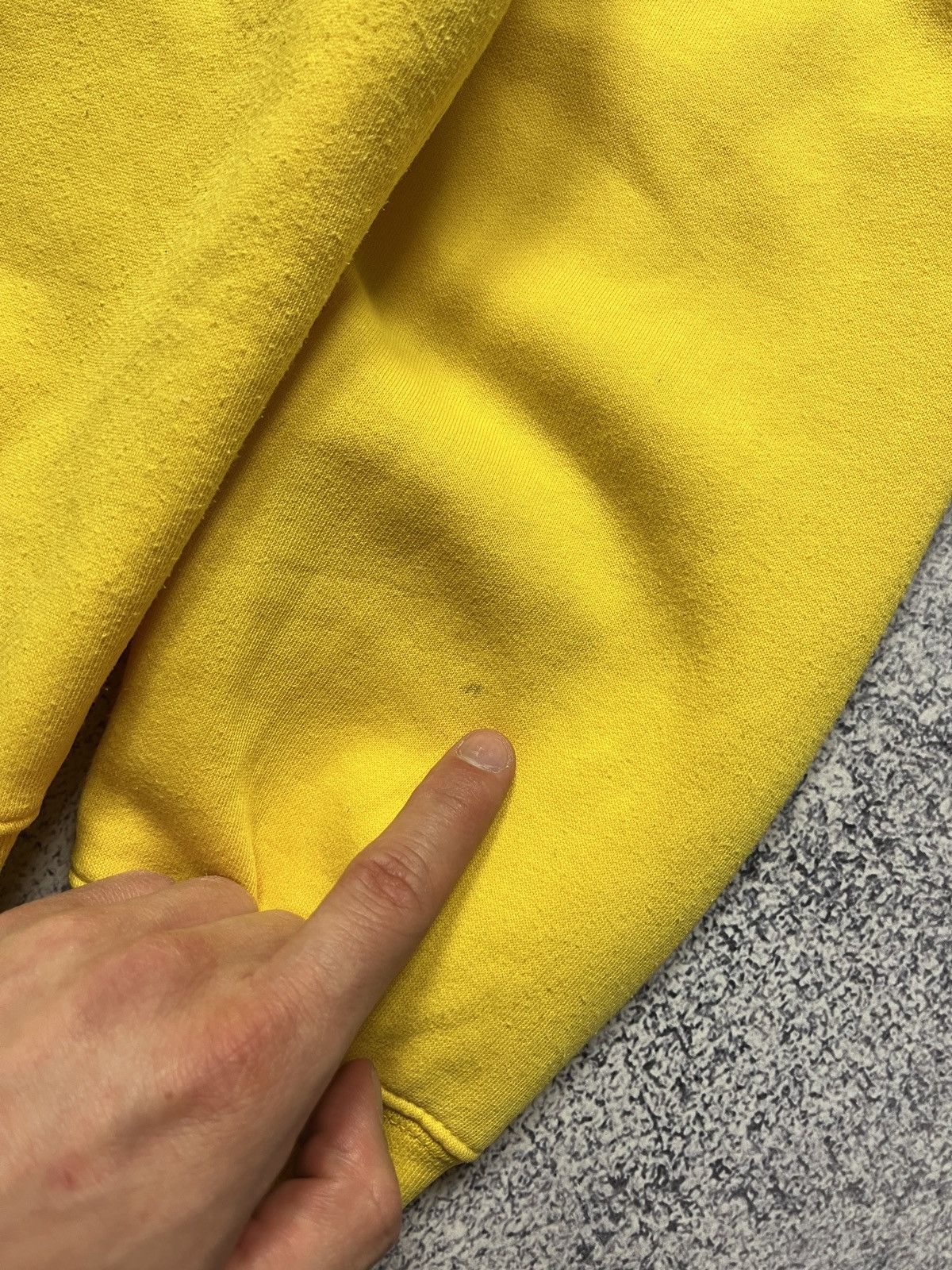 Nike Vintage 2000’s Nike Sportswear Swoosh Logo Yellow Crewneck Size US M / EU 48-50 / 2 - 9 Thumbnail