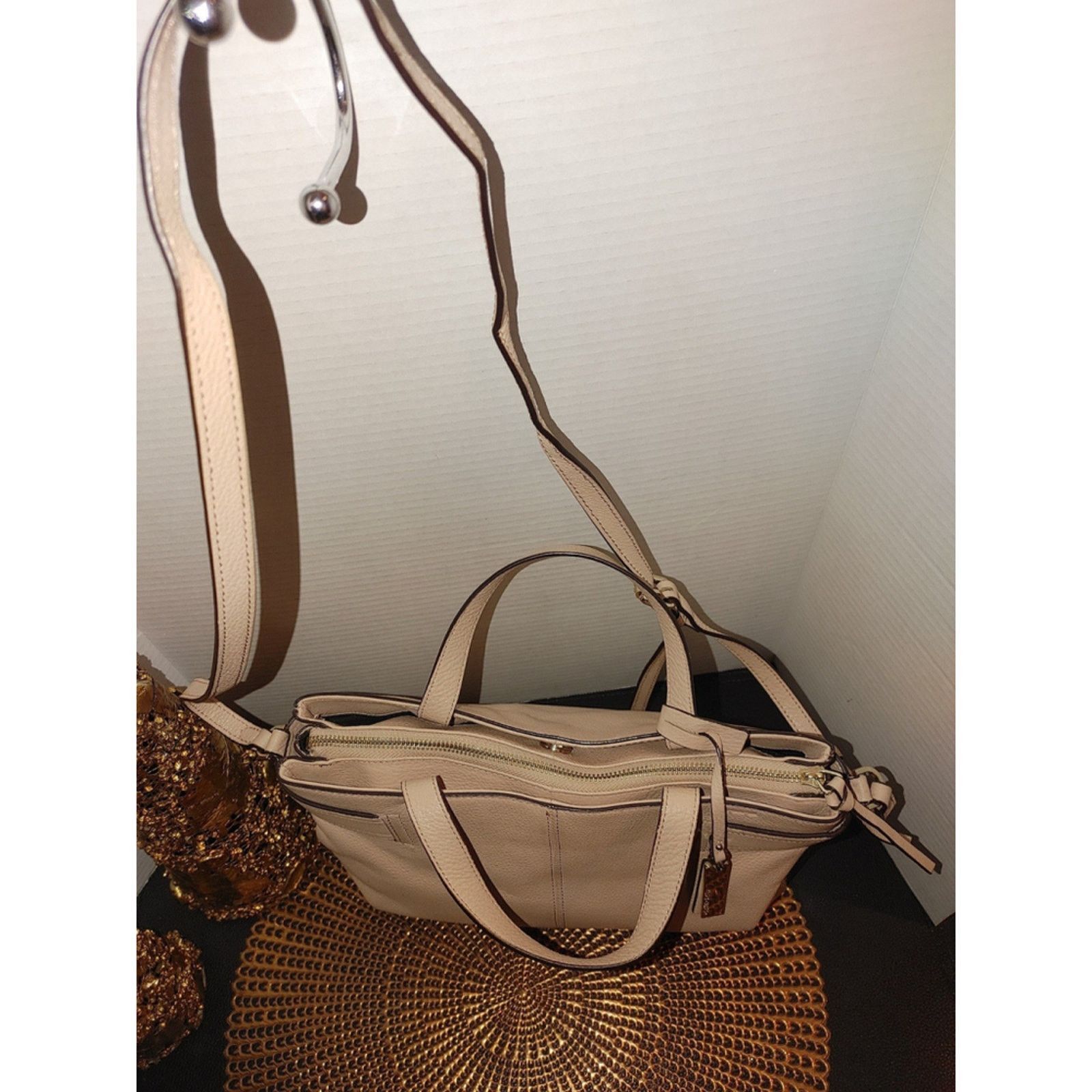 Vince Camuto Vince Camuto Leather Bag Size ONE SIZE - 3 Thumbnail