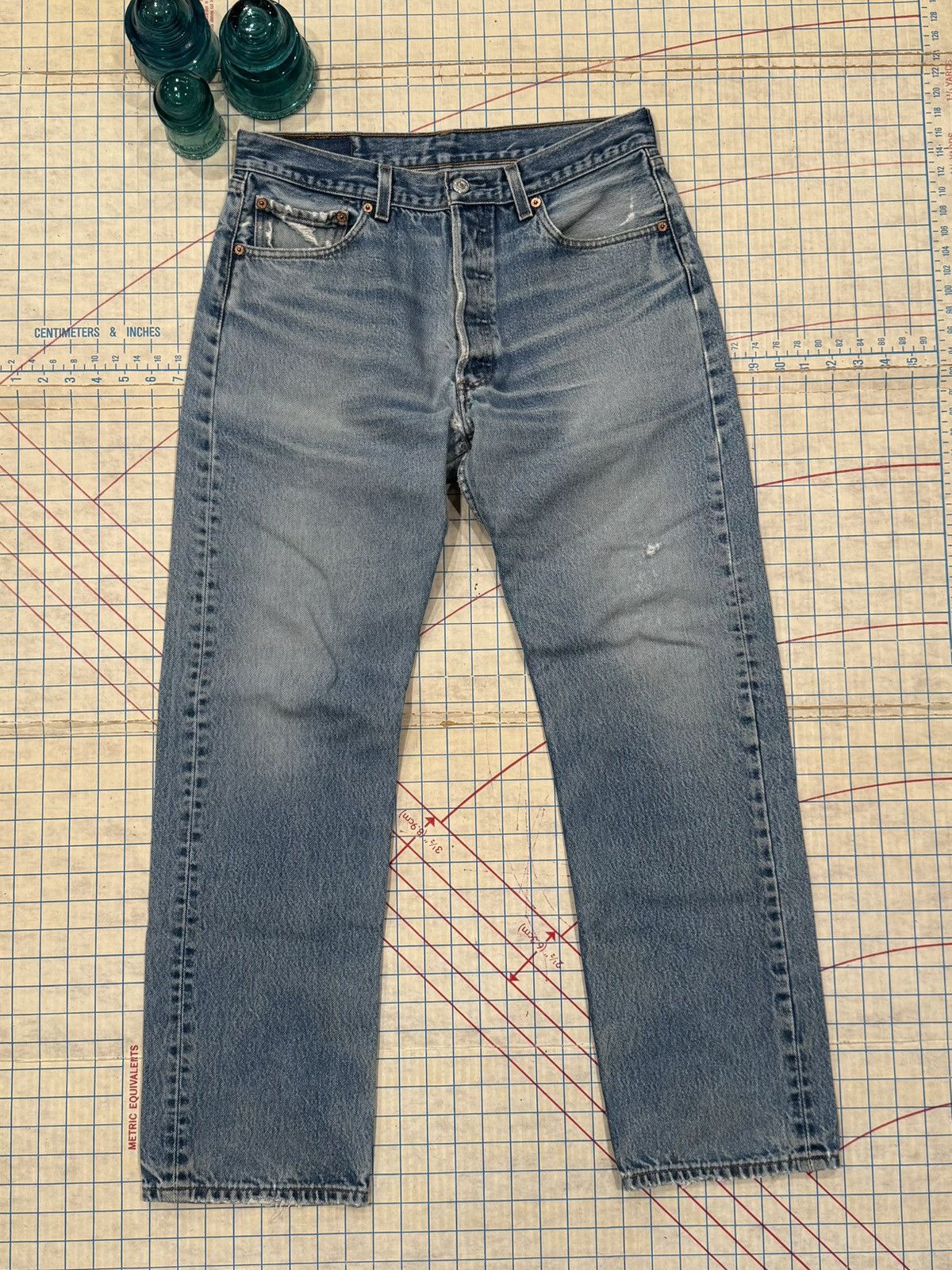 Levi's Vintage Levi’s 501 Jeans Mens Size 34x30 Nice Fade and Wear Size US 34 / EU 50 - 3 Thumbnail