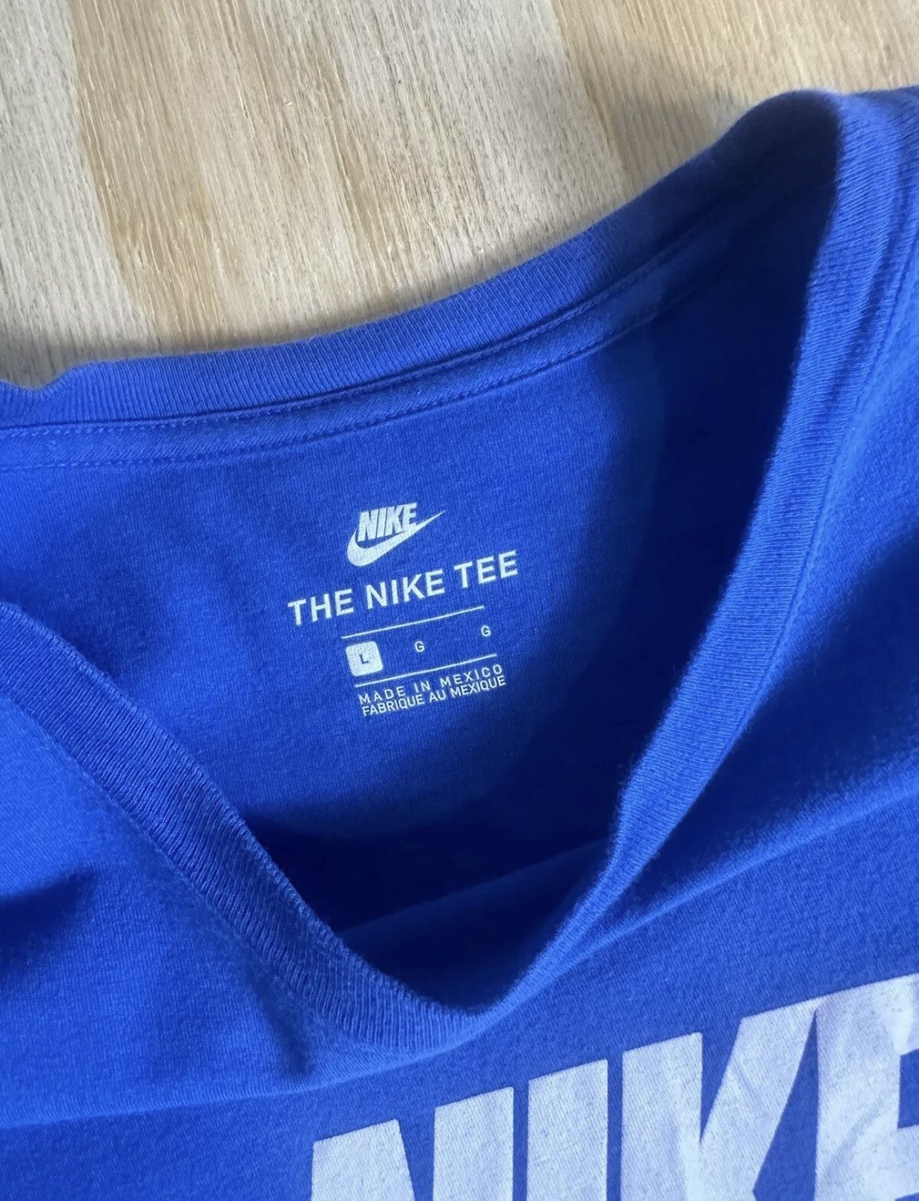 Nike × Vintage Nike Miami Blue T-Shirt Men’s Size M Red Swoosh Graphic Size US M / EU 48-50 / 2 - 4 Thumbnail