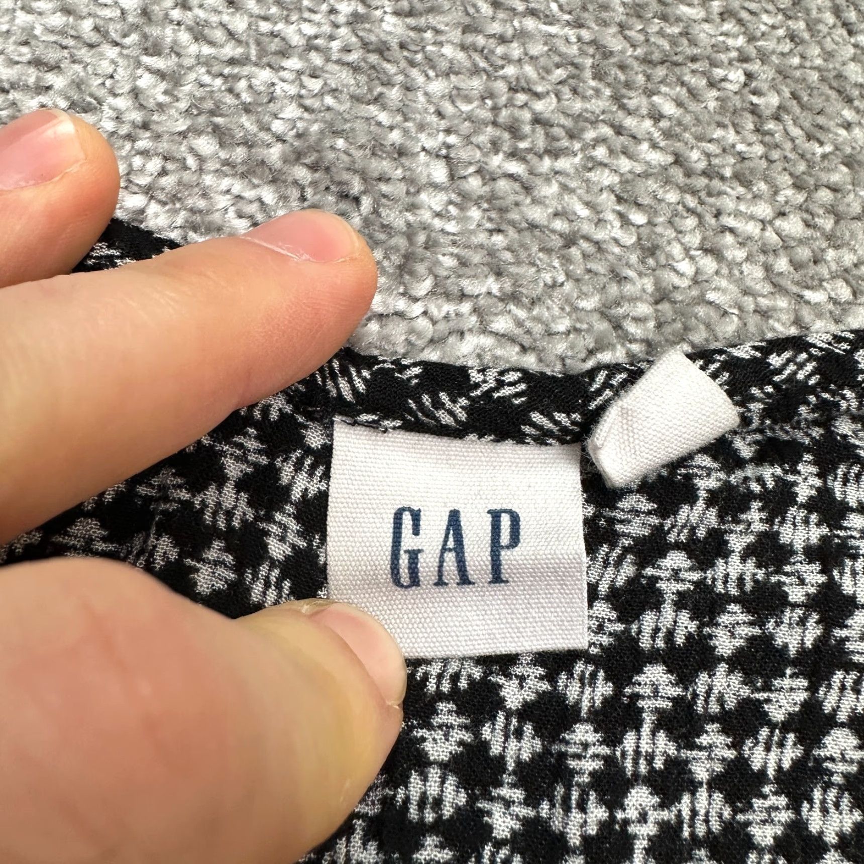 Gap Gap Dress Womens XS A-Line Mini Smocked Check Short Sleeve Casual Black White Knit Rayon Size 26" / US 2 / IT 38 - 4 Thumbnail