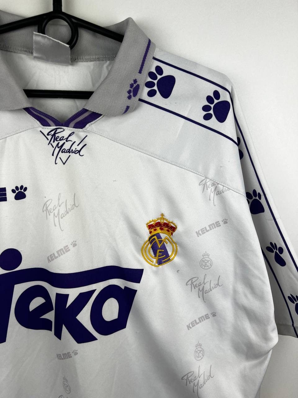 Vintage Real Madrid Kelme 1996-1997 Home jersey t-shirts size XL Size US XL / EU 56 / 4 - 7 Thumbnail