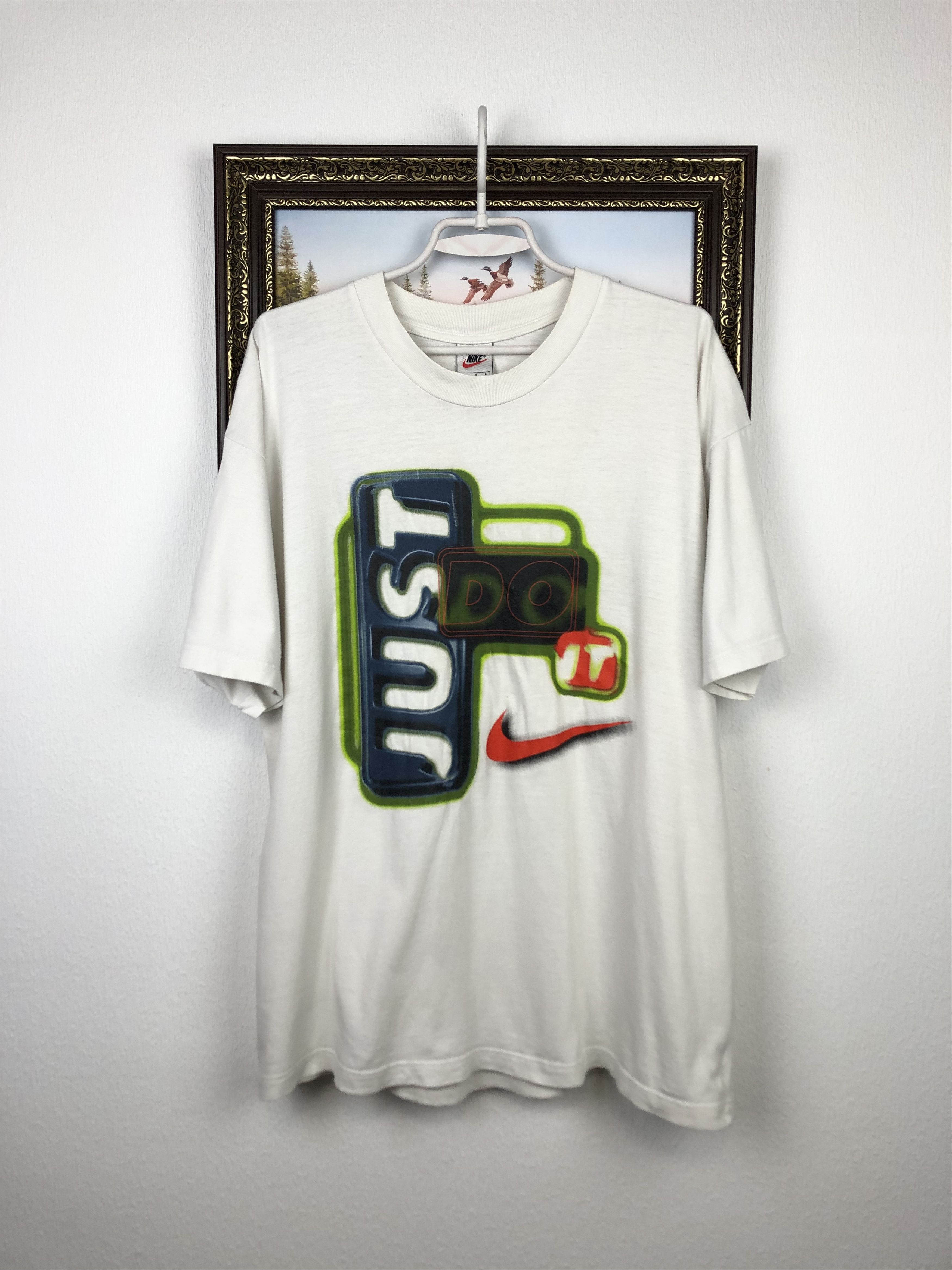 Nike Vintage Nike Just Do It Big Logo Over Print Shirt Tee Size US L / EU 52-54 / 3 - 1 Thumbnail