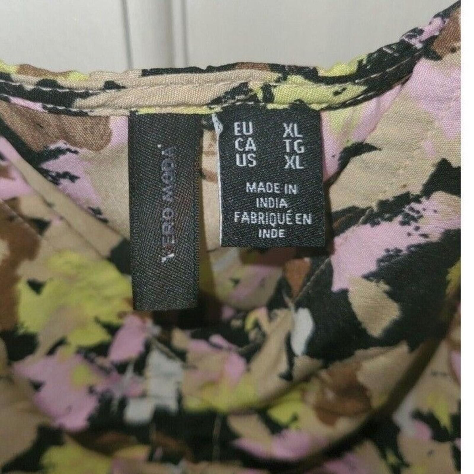 The Unbranded Brand Floral Camo Print Spaghetti Strap Cami Top Drawstring Size XL / US 12-14 / IT 48-50 - 3 Thumbnail
