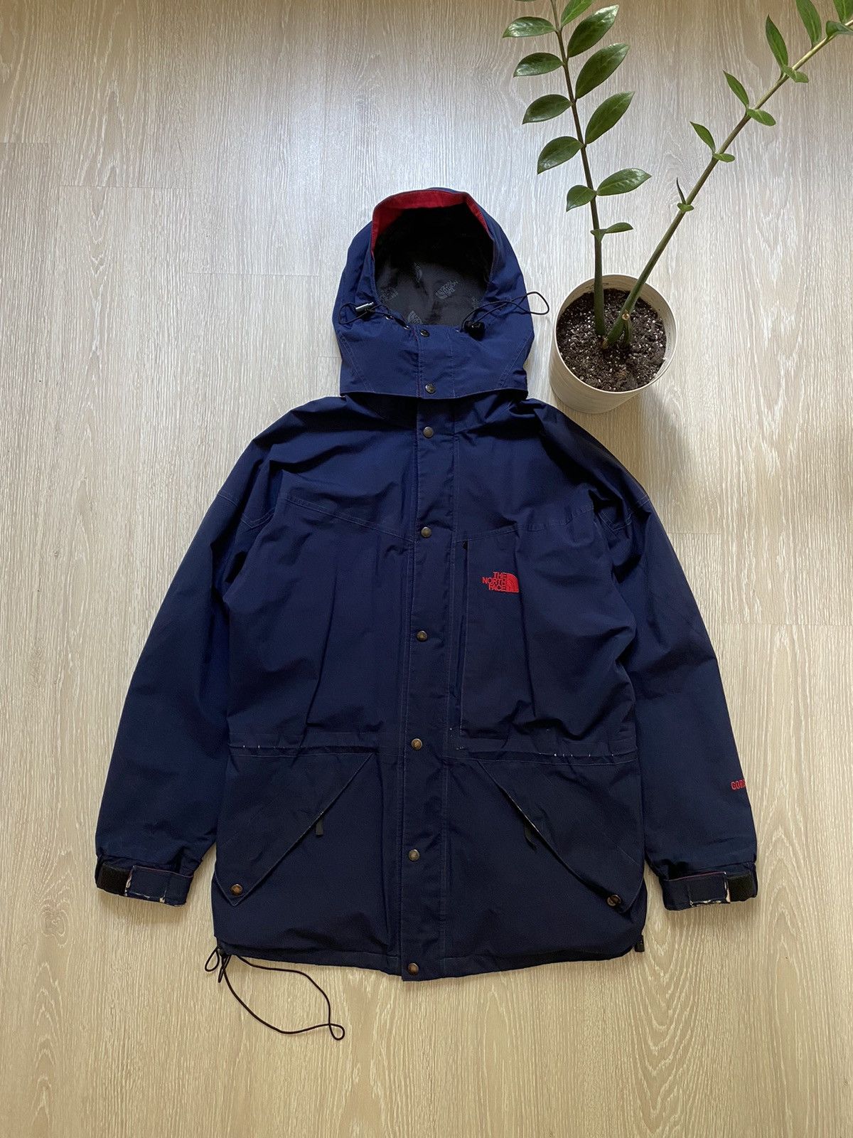 VINTAGE 90’S THE NORTH FACE GORE-TEX PARKA