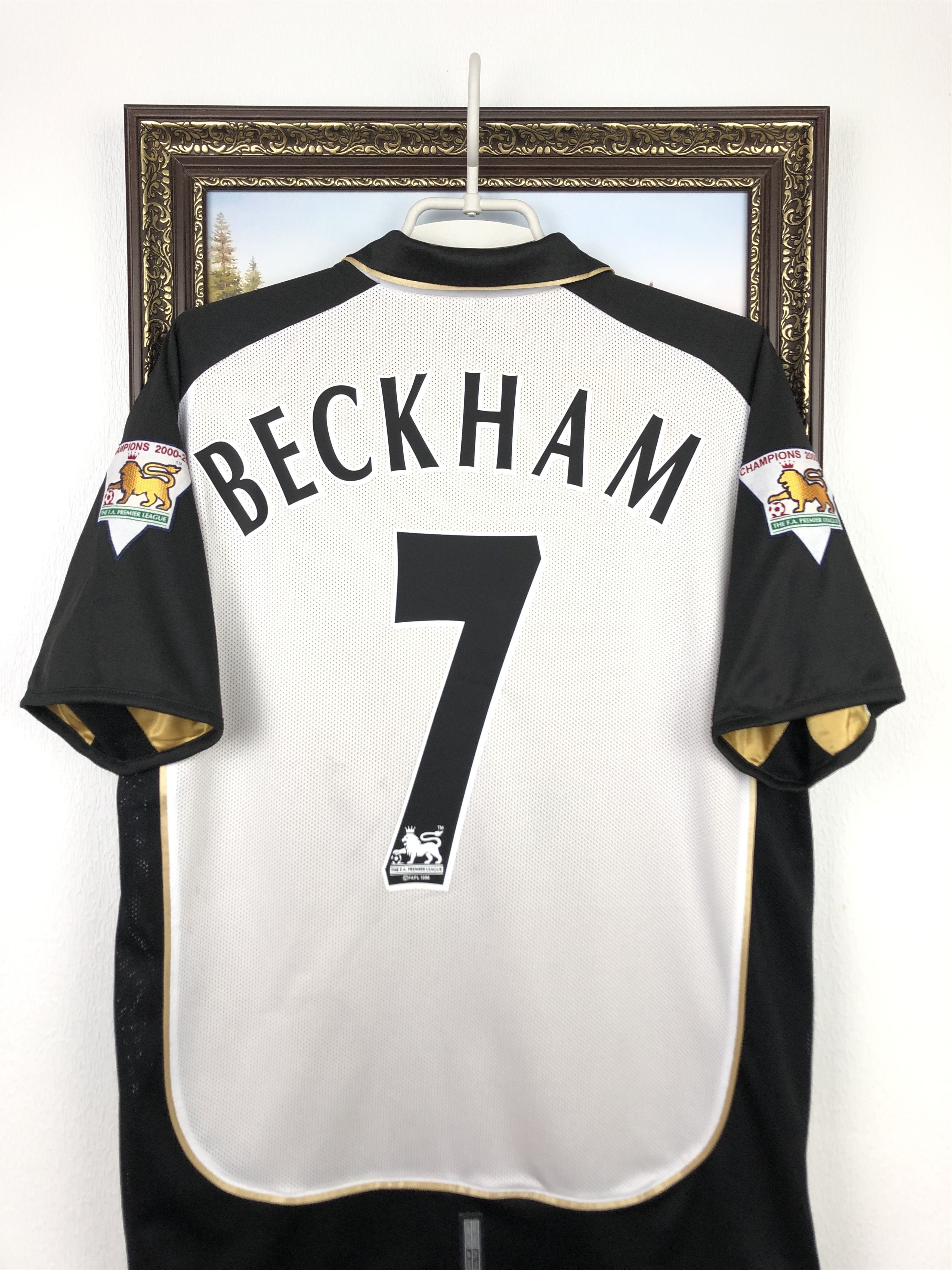 Umbro Manchester United football shirt Soccer #7 Beckham Jersey Size US L / EU 52-54 / 3 - 2 Thumbnail
