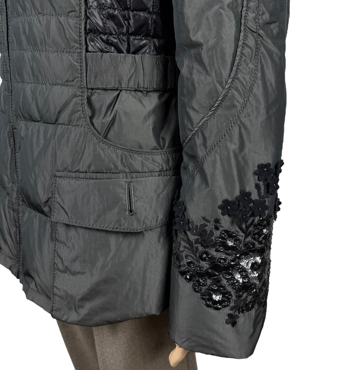Bogner Sonia Bogner Down Jacket Real Fur Collar Embroidered Flowers Size L / US 10 / IT 46 - 5 Thumbnail
