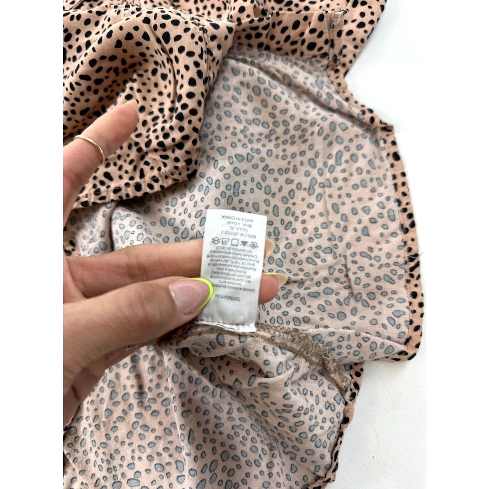 Vintage Milk & Honey Womens XL Tan Black Animal Print Crop Short Sleeve Button Up Size XL / US 12-14 / IT 48-50 - 5 Thumbnail