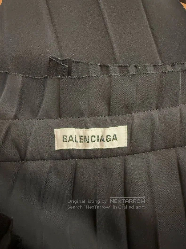 Balenciaga Balenciaga Black Pleated Asymmetric Skirt. Size US 36 / EU 52 - 4 Thumbnail