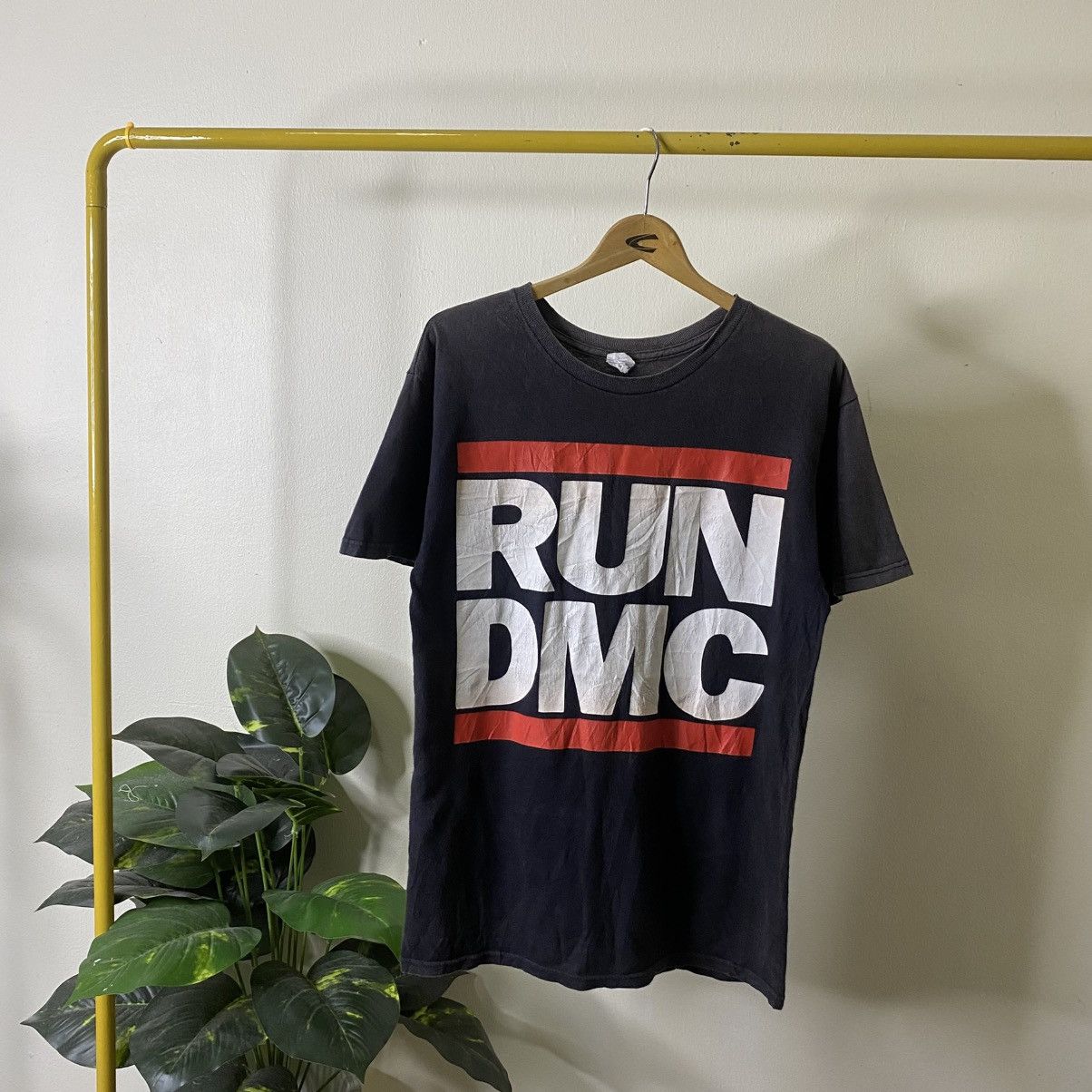 RUN DMC Y2K Run DMC Hip Hop Rappers Faded T Shirt Size US M / EU 48-50 / 2 - 1 Thumbnail
