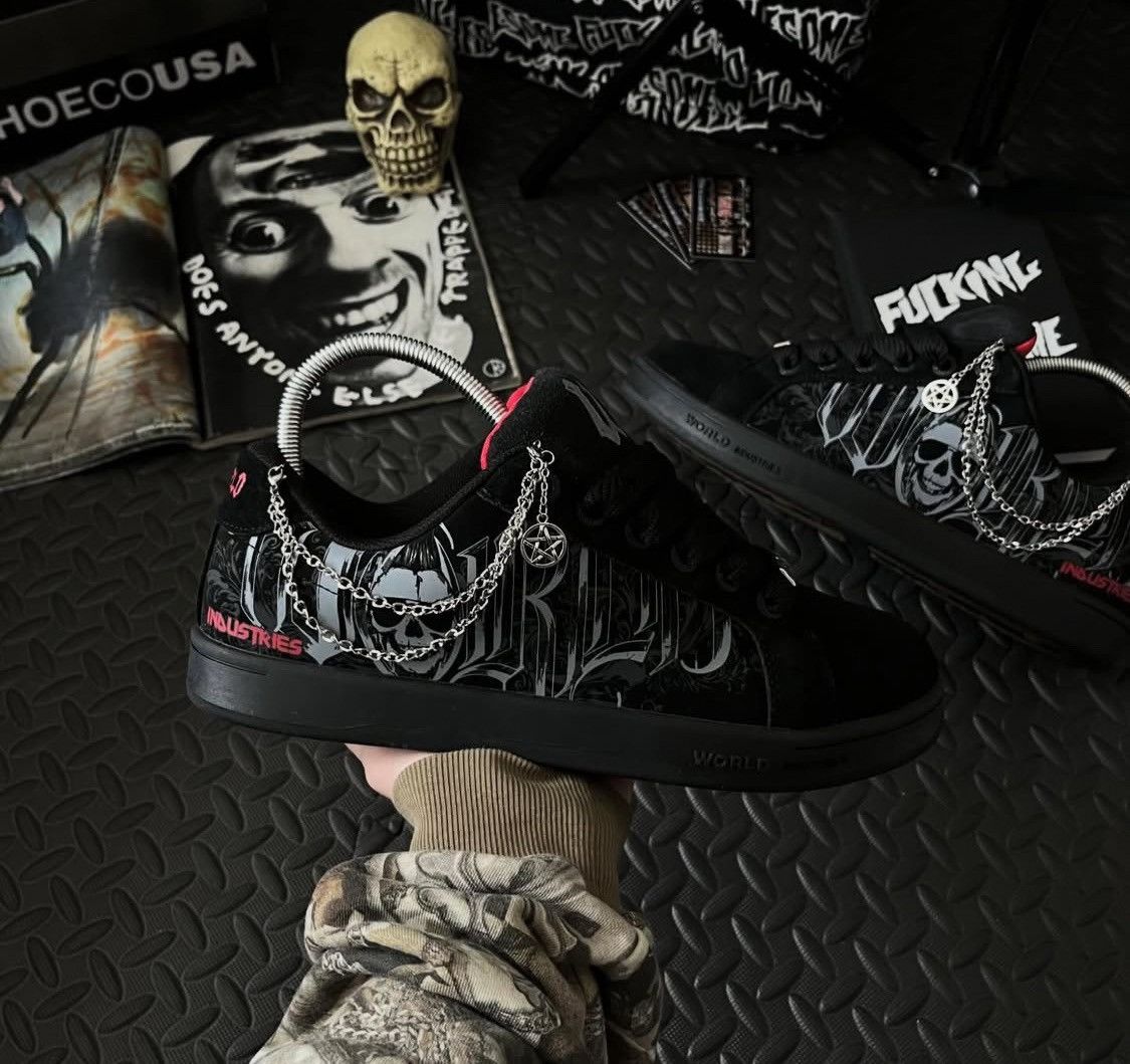 World Industries WORLD INDUSTRIES SHOES SIZE 9 Size US 9 / EU 42 - 1 Thumbnail