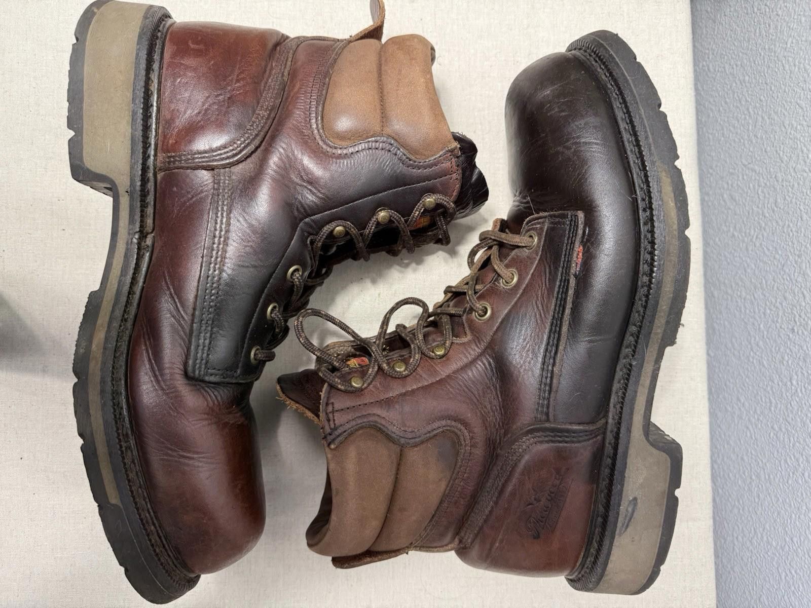 Thorogood Thorogood Steel Toe Work Boot Men's 9.5 D Leather Size US 9.5 / EU 42-43 - 9 Thumbnail