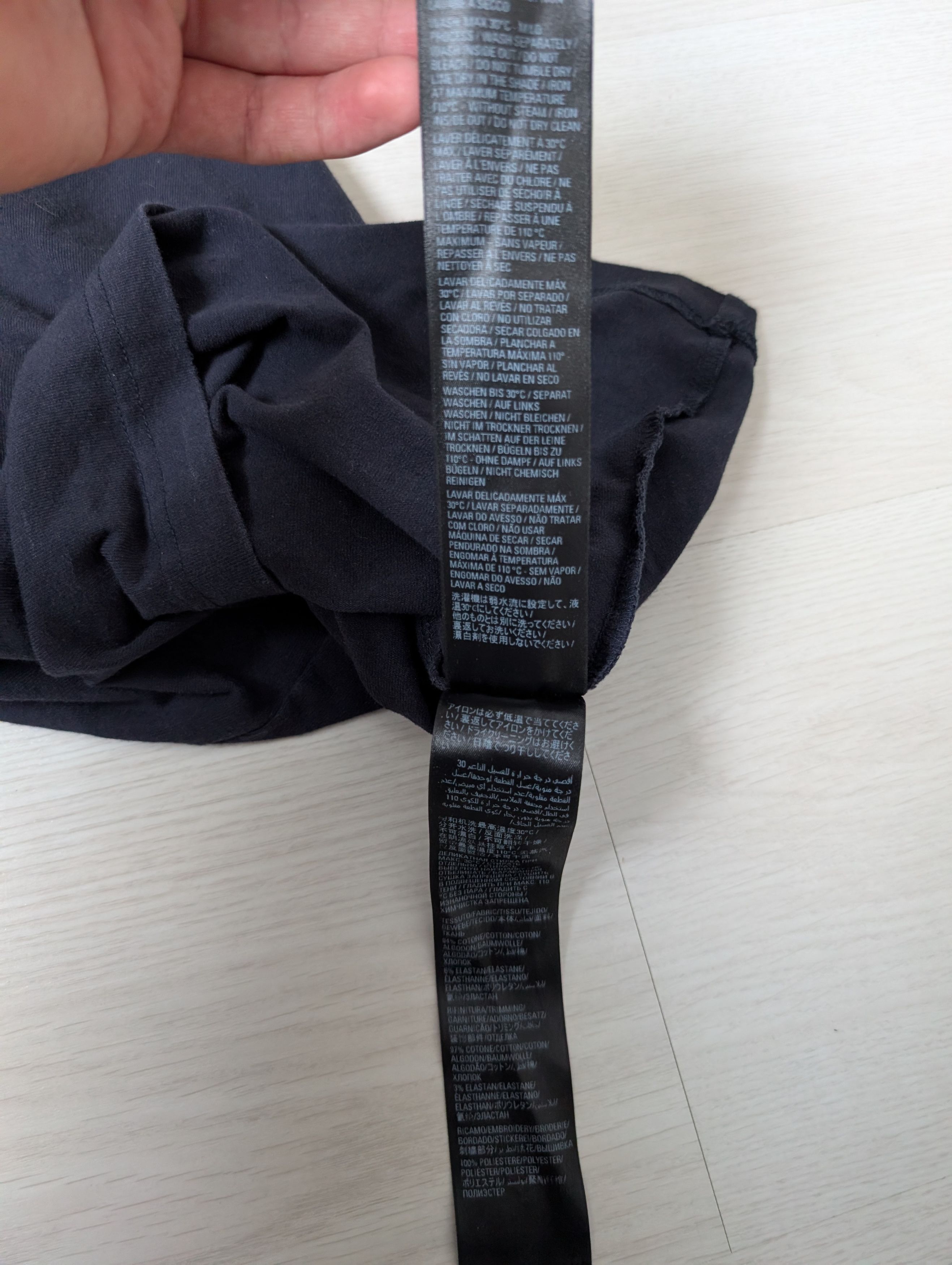 Balenciaga balenciaga t-shirt Size US XXS / EU 40 - 5 Thumbnail