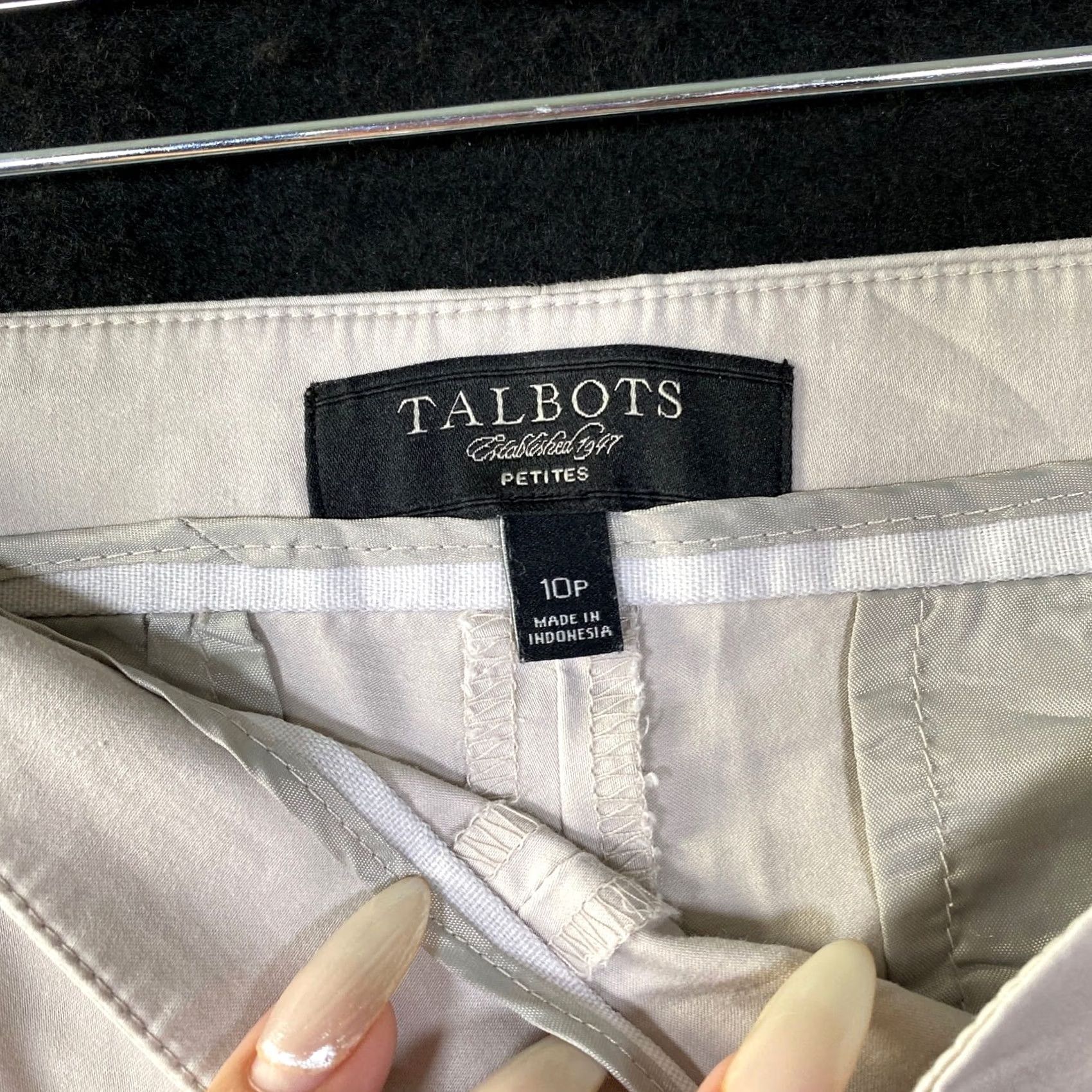 Talbots Talbots Womens Pants Tan Petite Pull On Side Zip Ankle Stretch 14P Regular Size 24" / US 00 / IT 34 - 5 Thumbnail