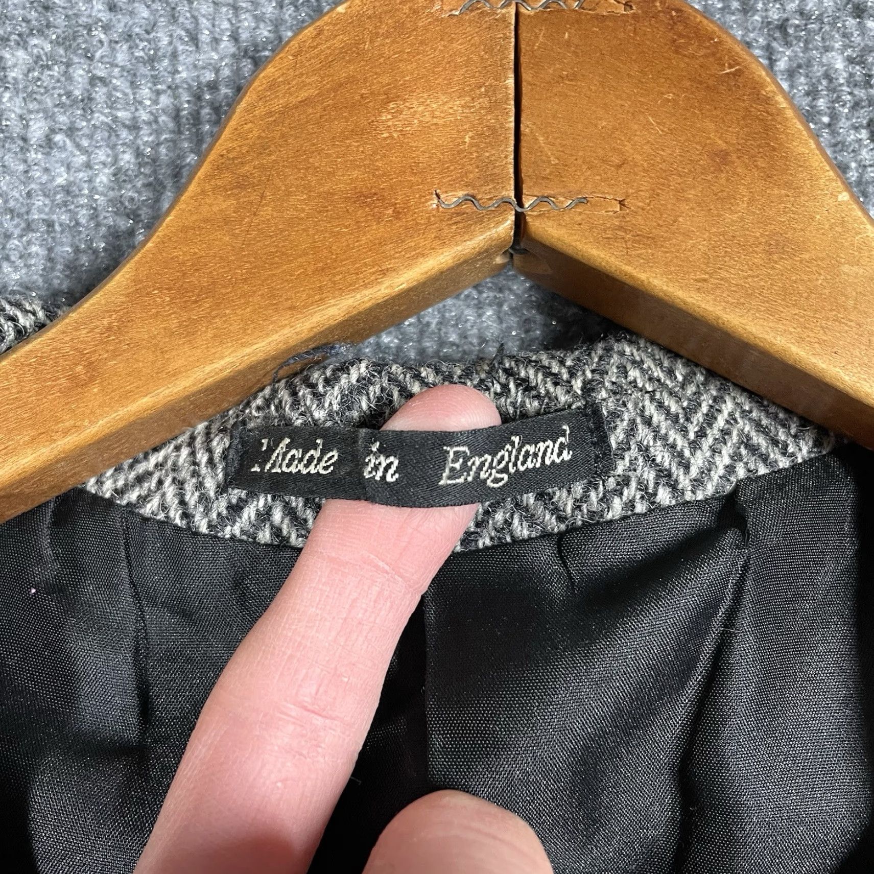 Harris Tweed VINTAGE Harris Tweed Blazer Jacket 42 R Wool Tweed Herringbone Gray Two-Button Single-Breasted Men Size 42R - 7 Thumbnail