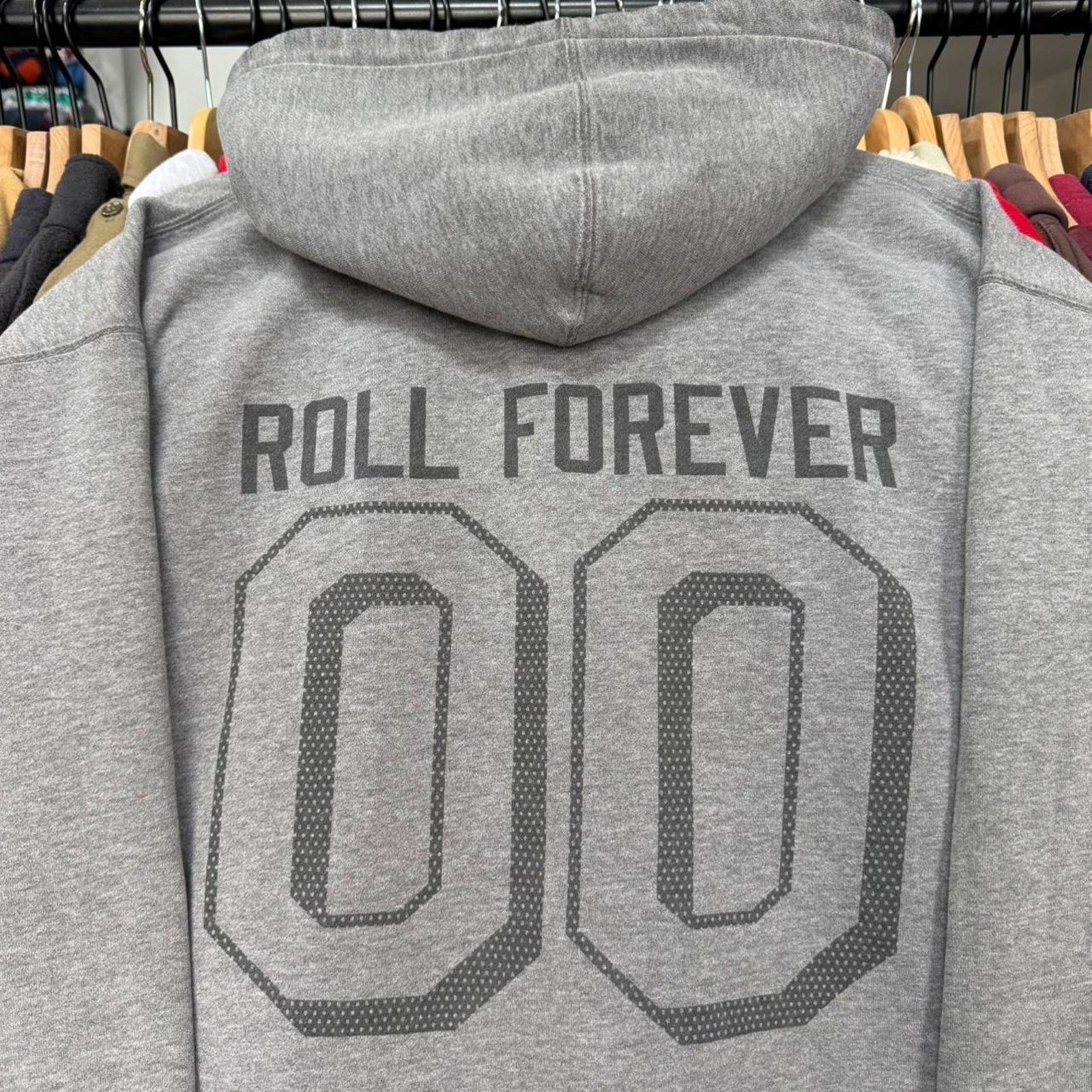 Other Vintage Y2K Roll Forever Skateboarding Hoodie Great Fade Size US L / EU 52-54 / 3 - 2 Thumbnail