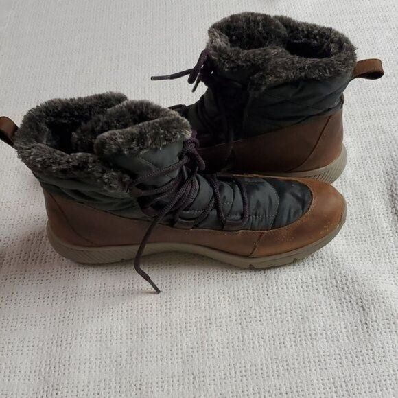 Timberland Timberland Boltero Waterproof Sz 9.5 Insulated Faux Fur Brow Size US 9.5 / EU 42-43 - 2 Thumbnail