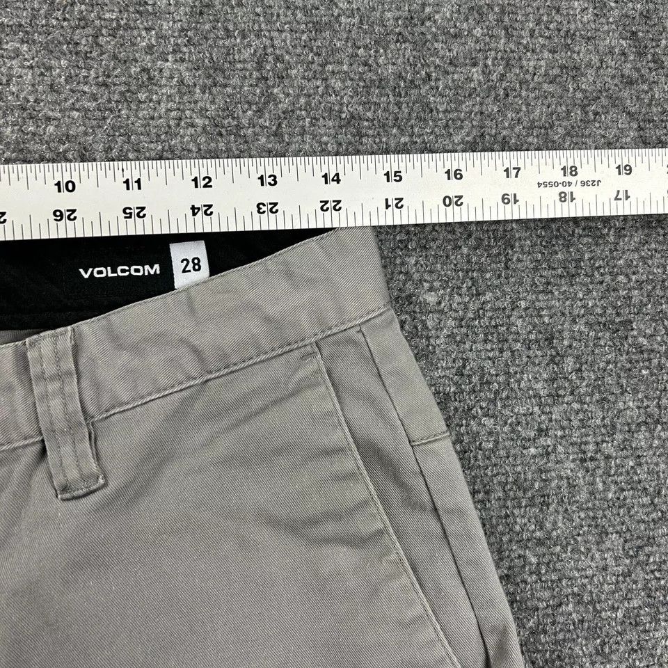 Volcom Volcom Shorts Mens 28 Gray Chino Casual Logo Cotton Blend Size US 28 / EU 44 - 2 Thumbnail