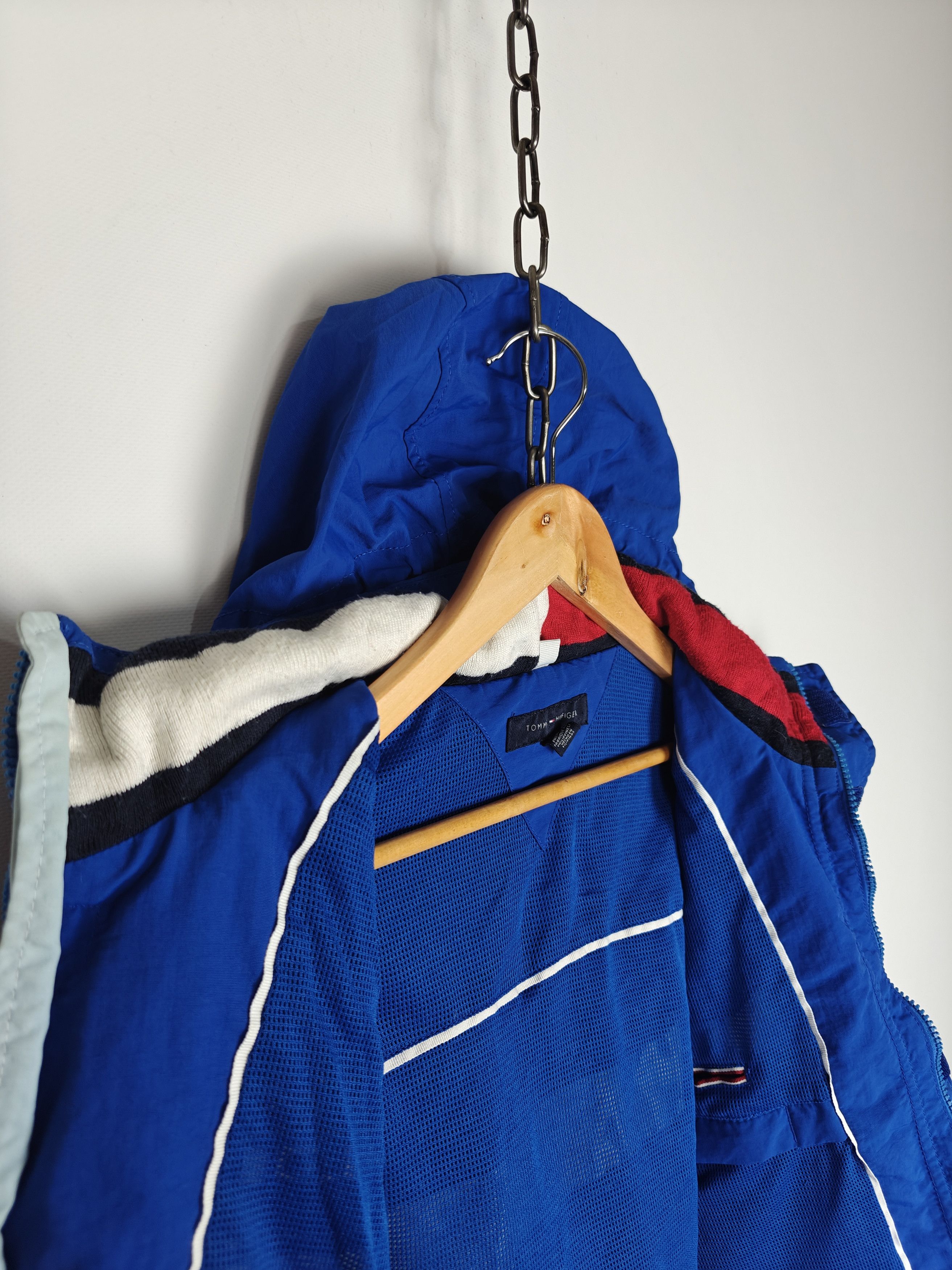Tommy Hilfiger Tommy Hilfiger Jacket Zip Hooded Blue size M Size US M / EU 48-50 / 2 - 12 Thumbnail